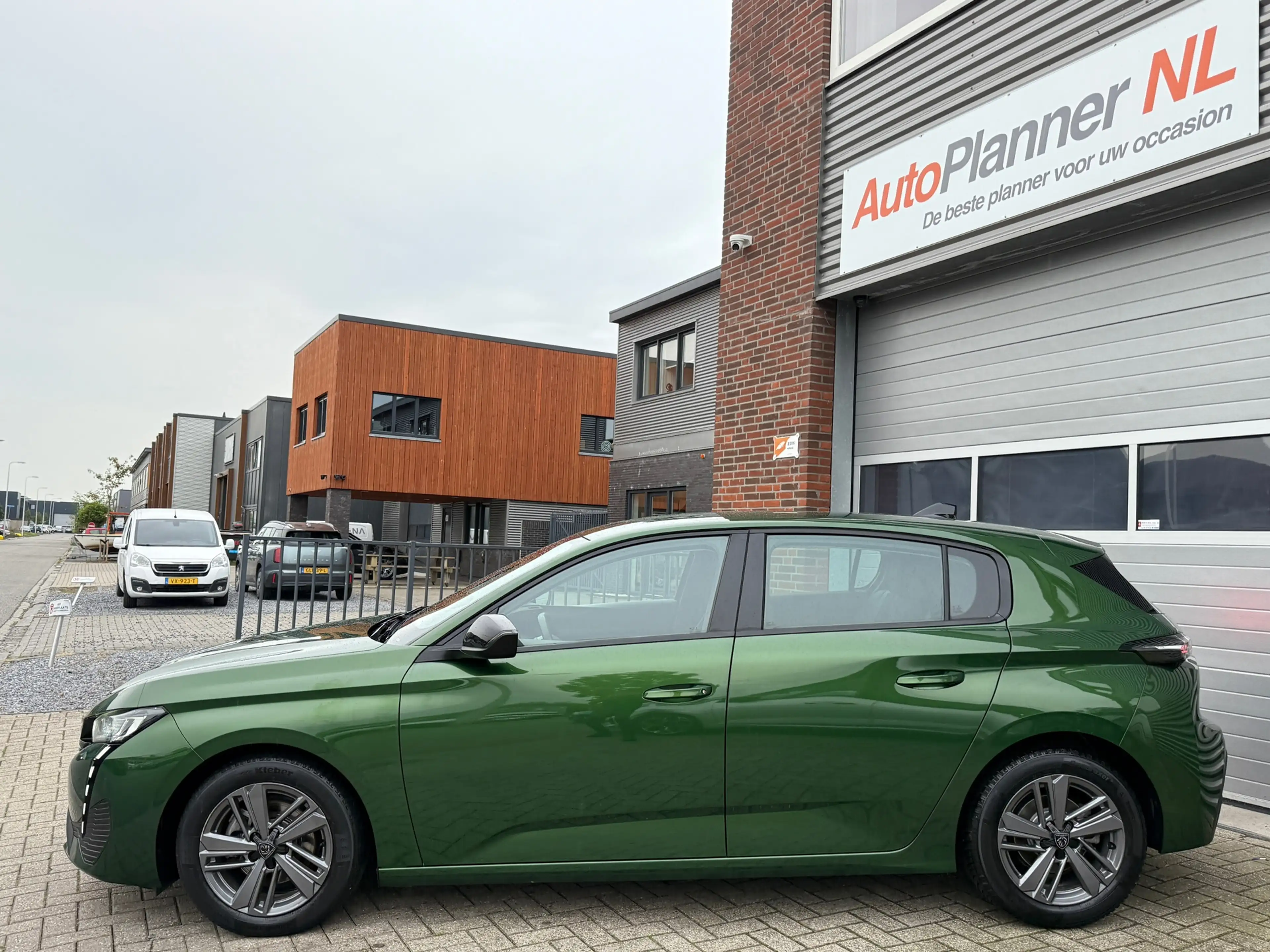 Peugeot 308 1.2 Turbo! Incl. Btw! Carplay! Cruise! Virtual! — photo 9