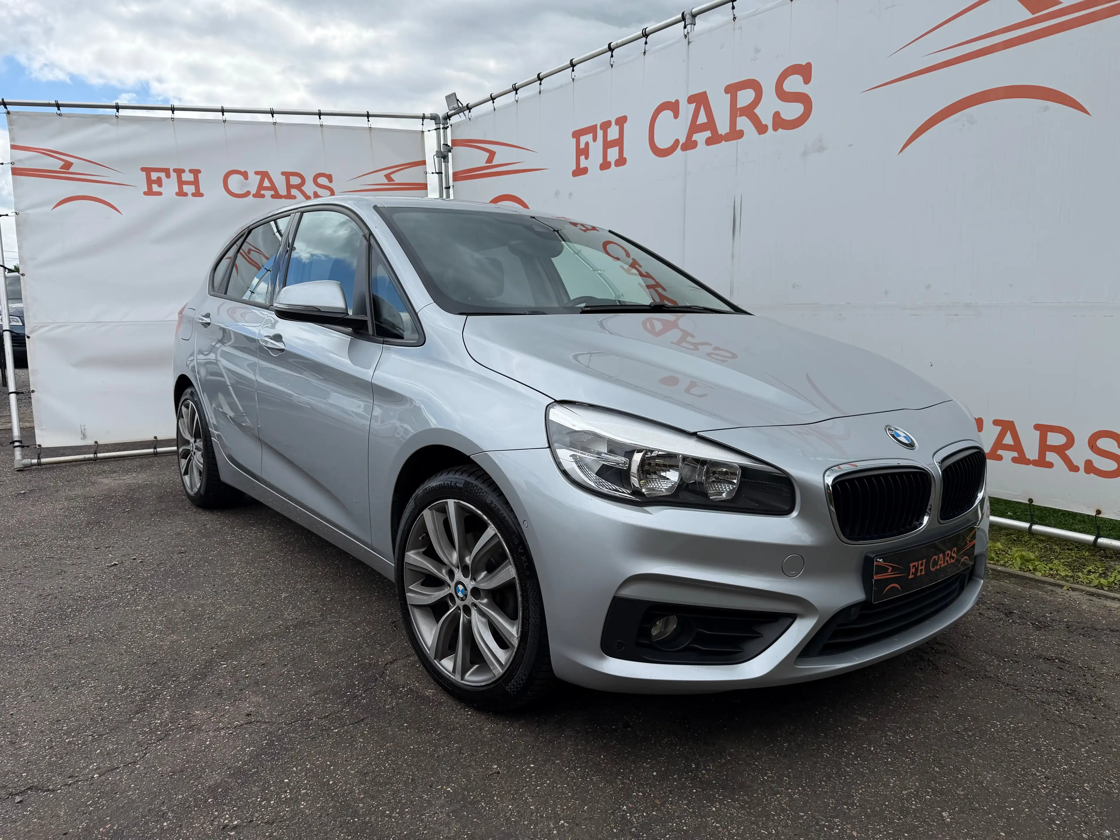BMW 216 d Tourer *Navigatie*Cruise*Led*Euro6b*115 PK*