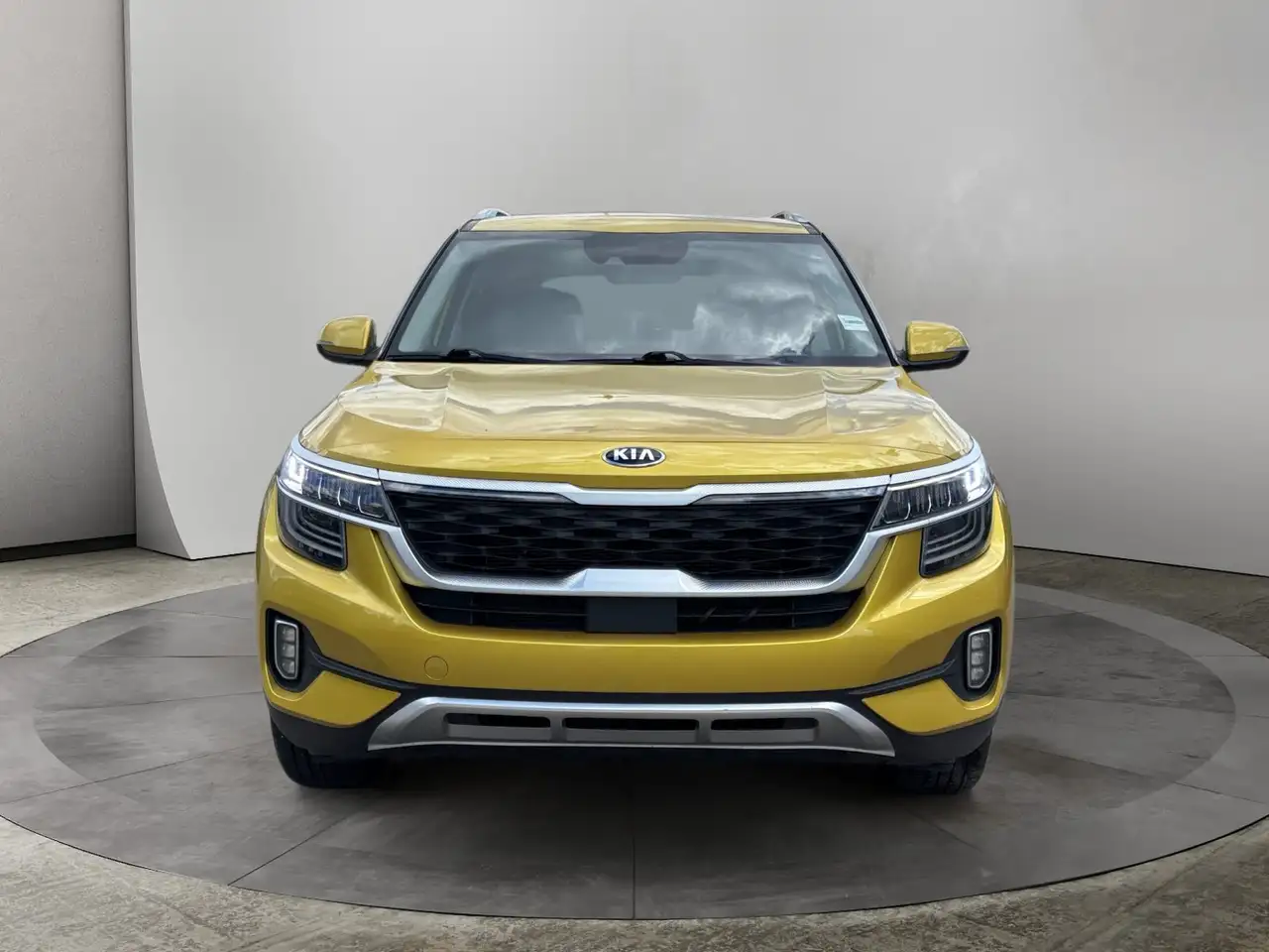 Kia Seltos photo Kia Seltos