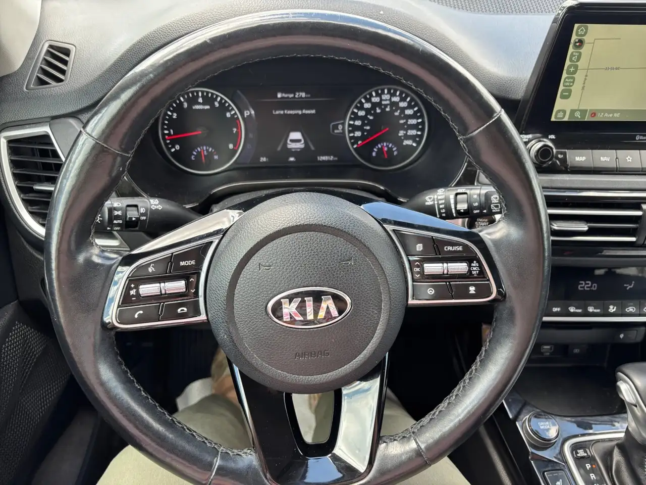 Kia Seltos photo Kia Seltos