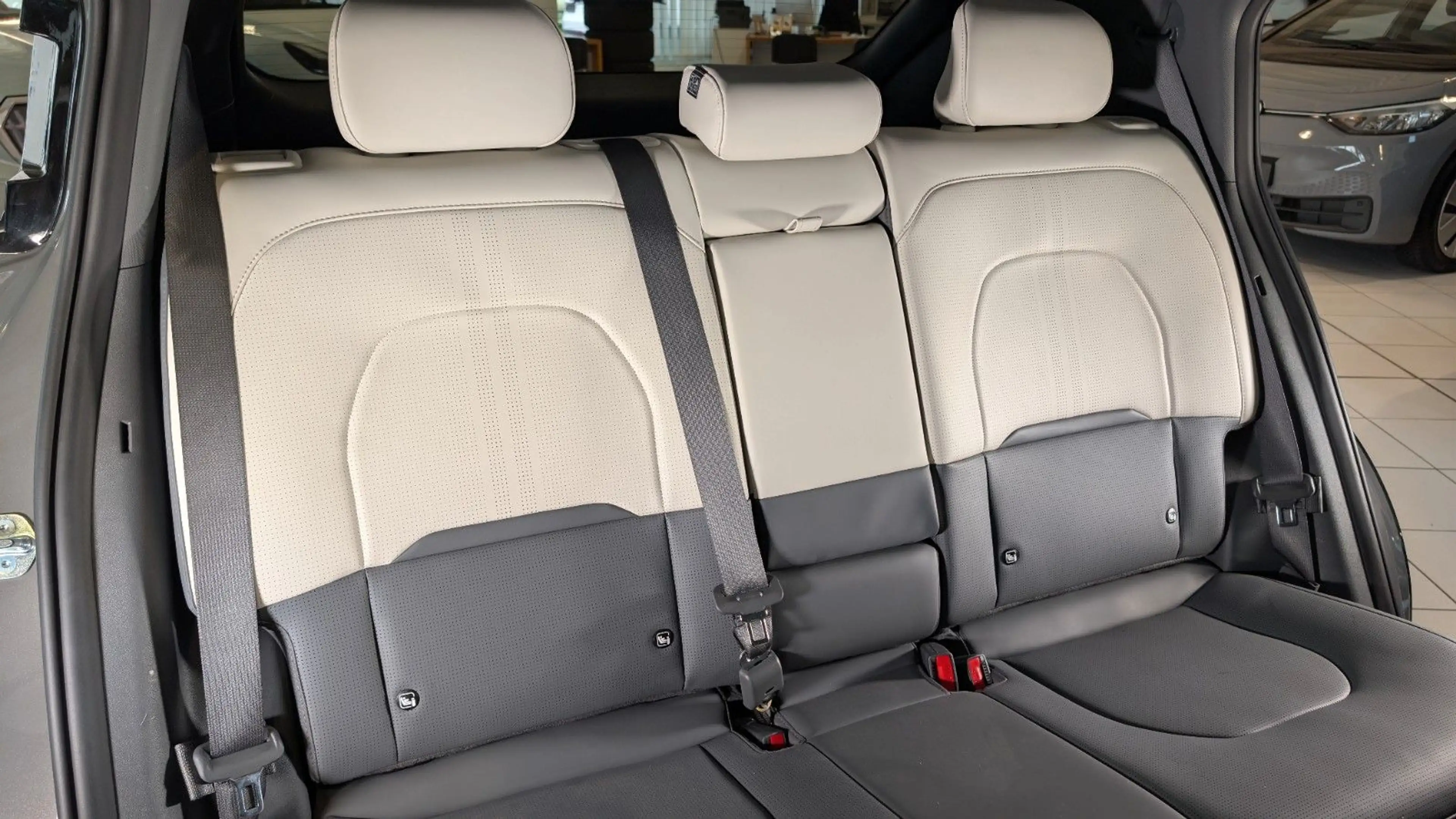 Kia EV3 150 kW GT-Line *Leder*Schiebedach*Sitzbelüft — photo 14