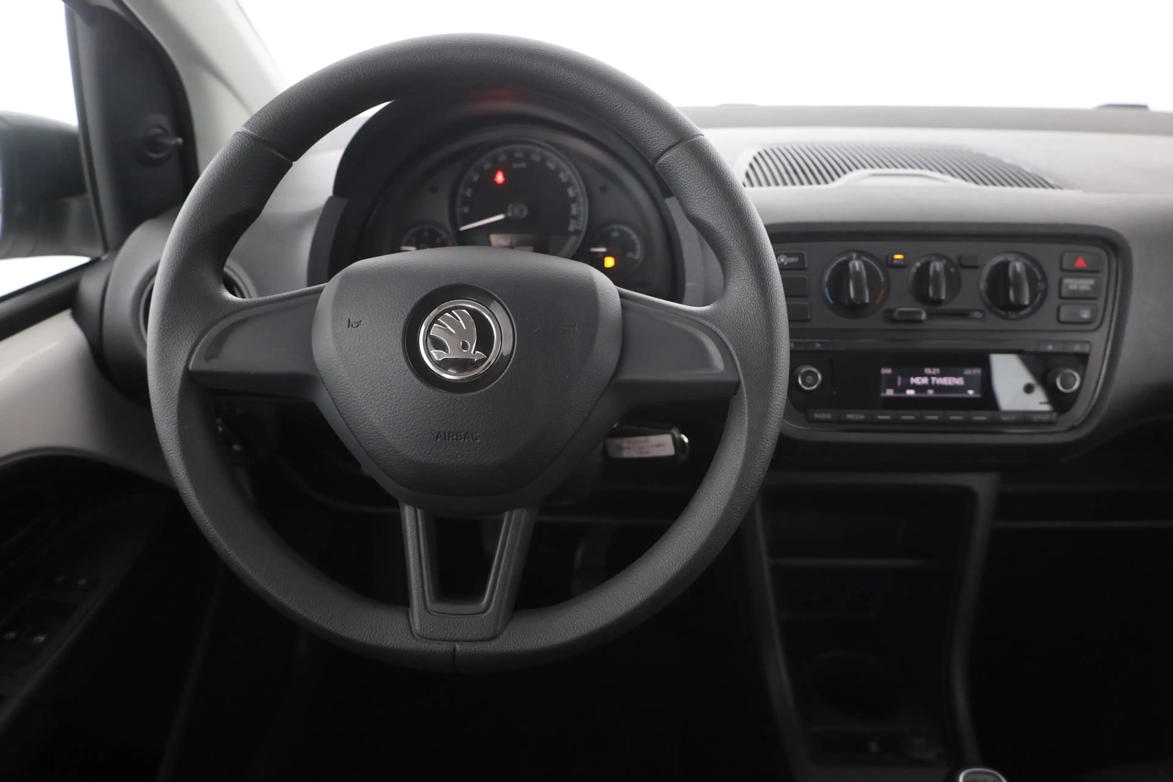 Skoda Citigo 1.0 MPI Active DAB Klima AUX — photo 10