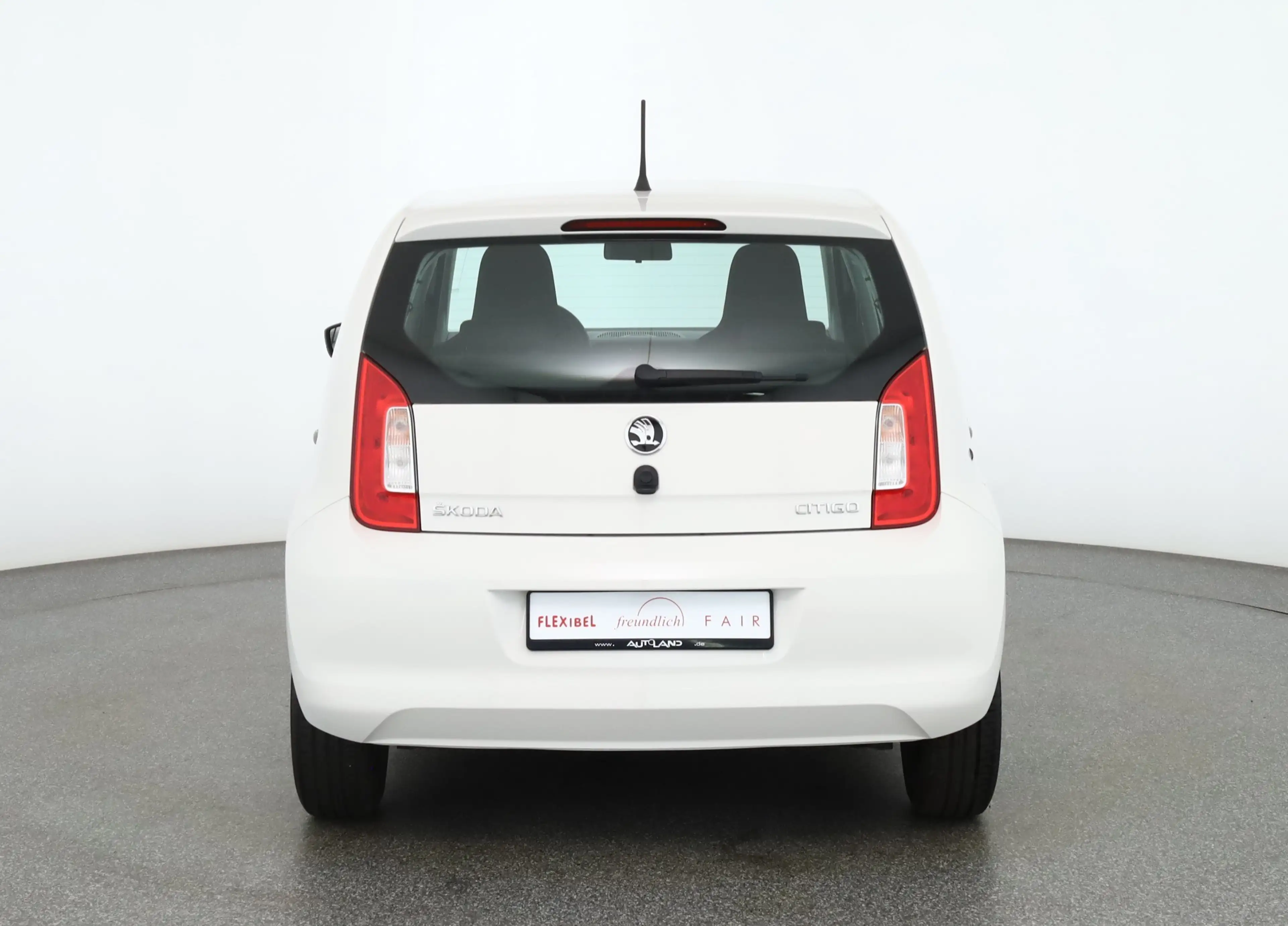 Skoda Citigo 1.0 MPI Active DAB Klima AUX — photo 4