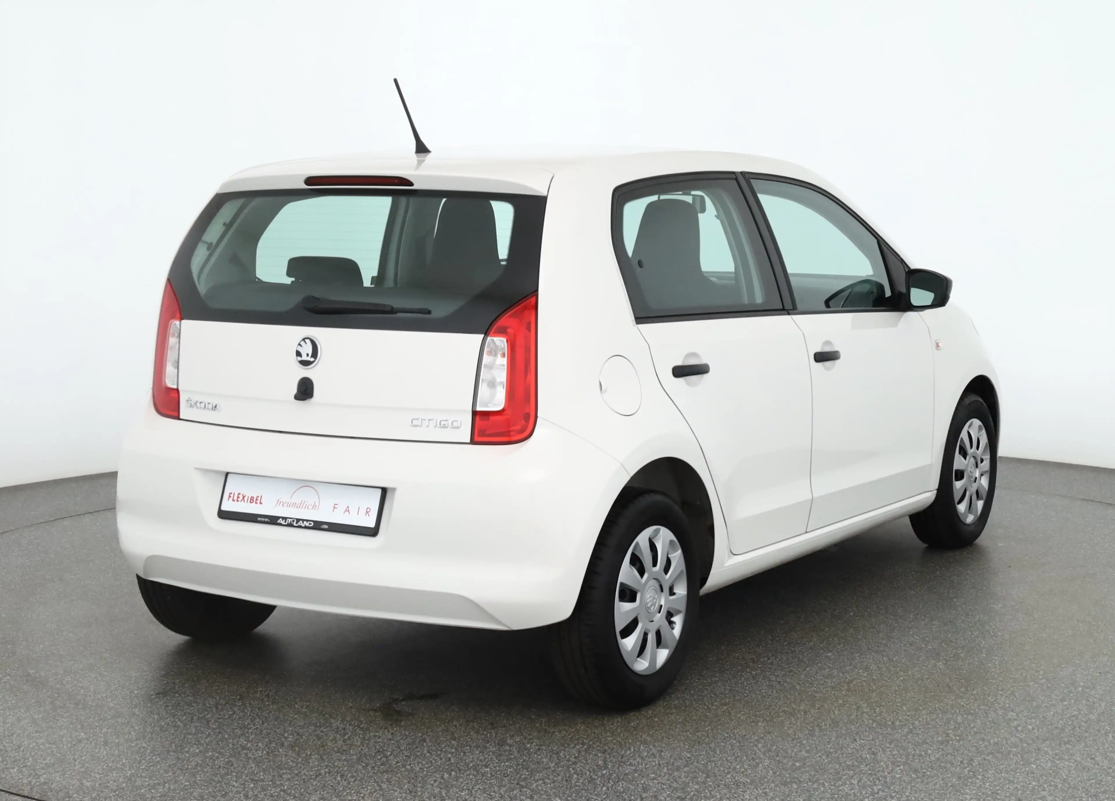 Skoda Citigo 1.0 MPI Active DAB Klima AUX — photo 5