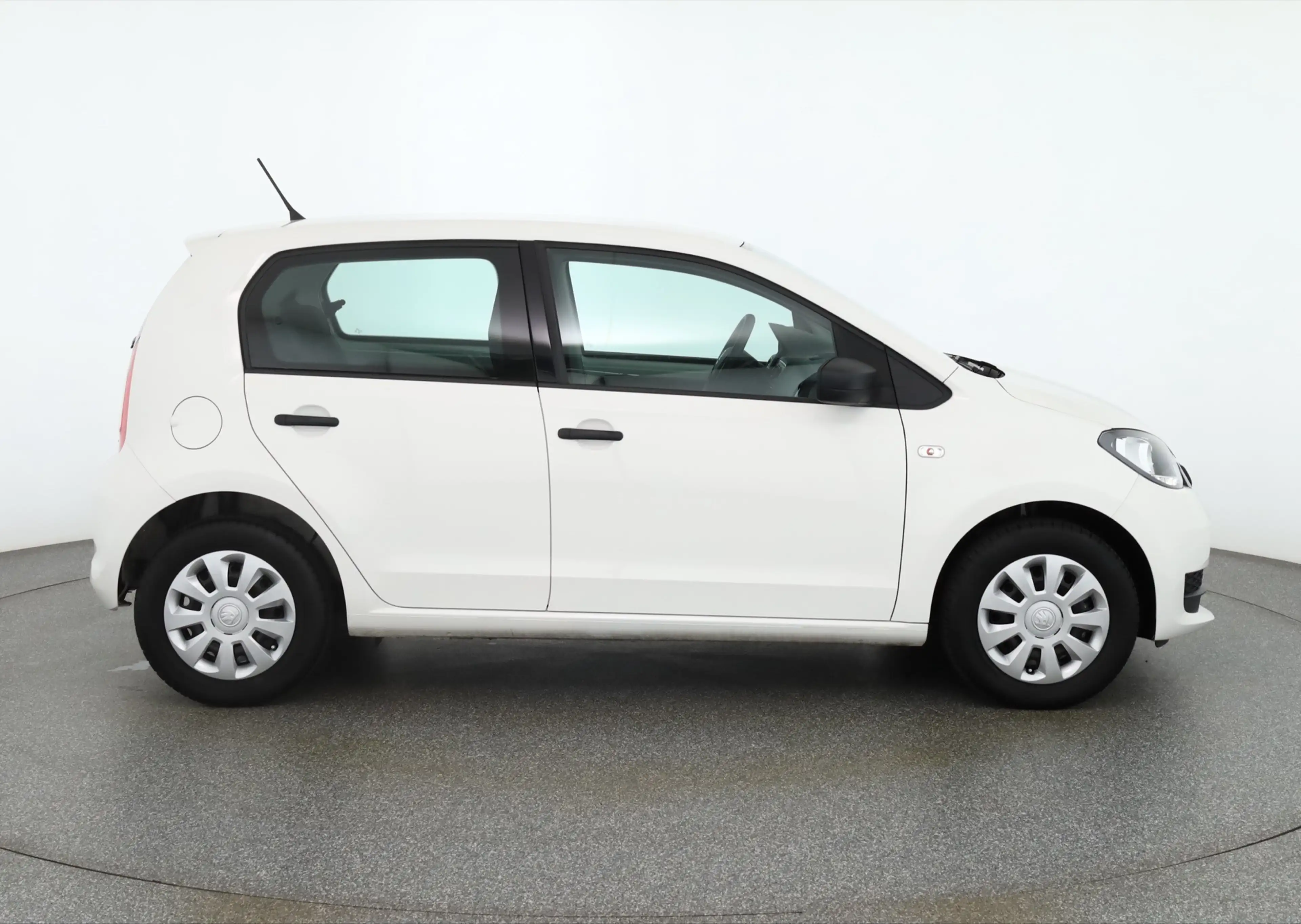 Skoda Citigo 1.0 MPI Active DAB Klima AUX — photo 6