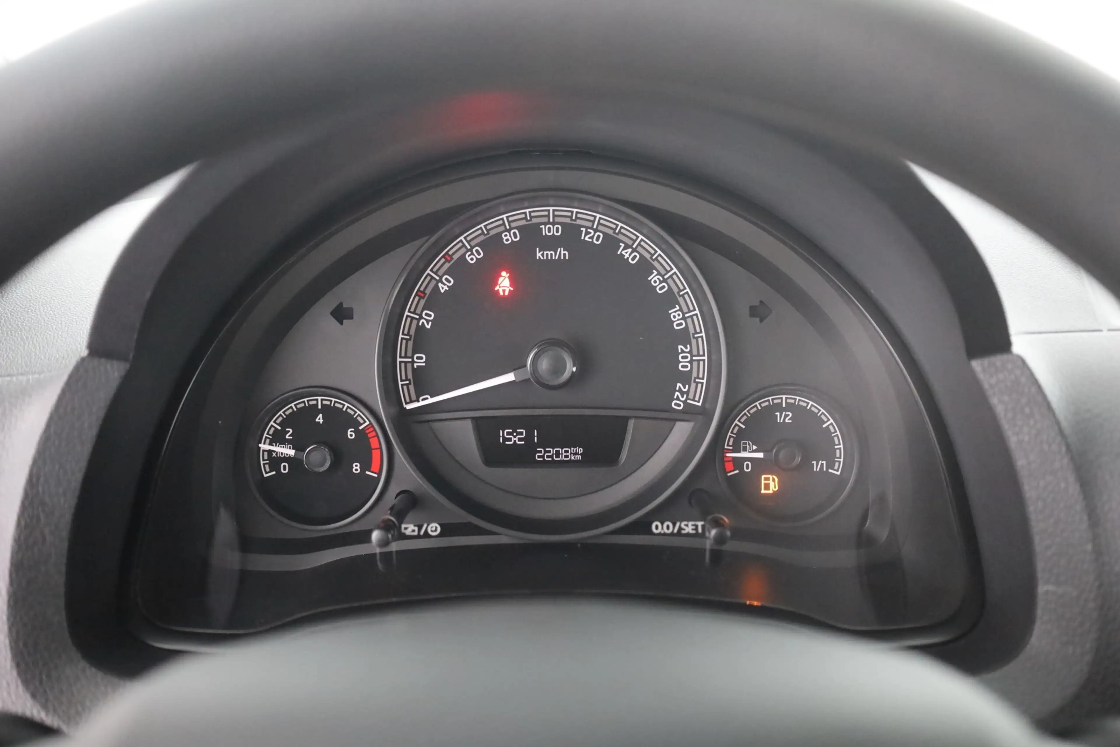 Skoda Citigo 1.0 MPI Active DAB Klima AUX — photo 14