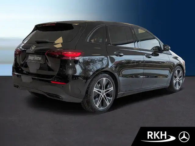 Mercedes-Benz B-Class view 3