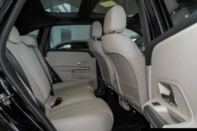 Mercedes-Benz B-Class view 9