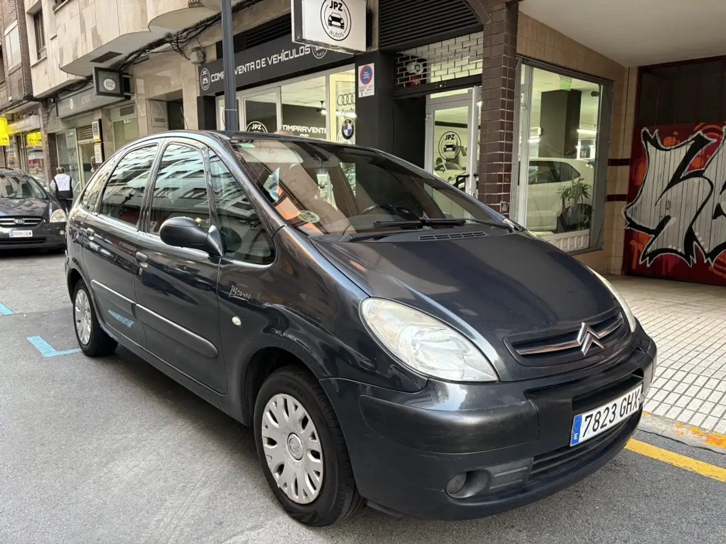Citroen Xsara Picasso 1.6HDi LX Plus Gris - 1