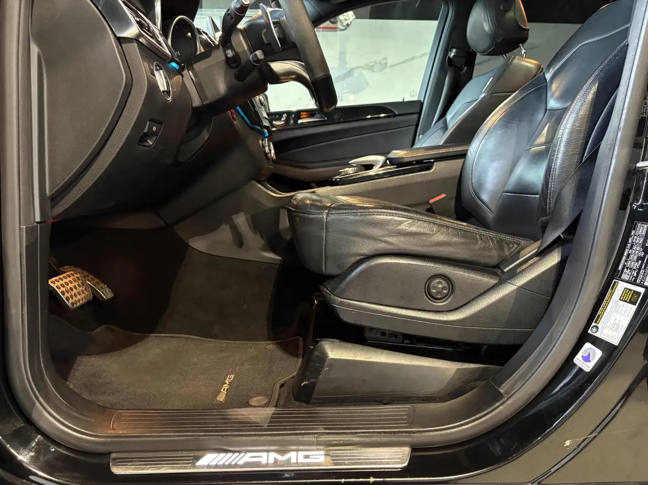 Mercedes-Benz GLE снимка Mercedes-Benz GLE