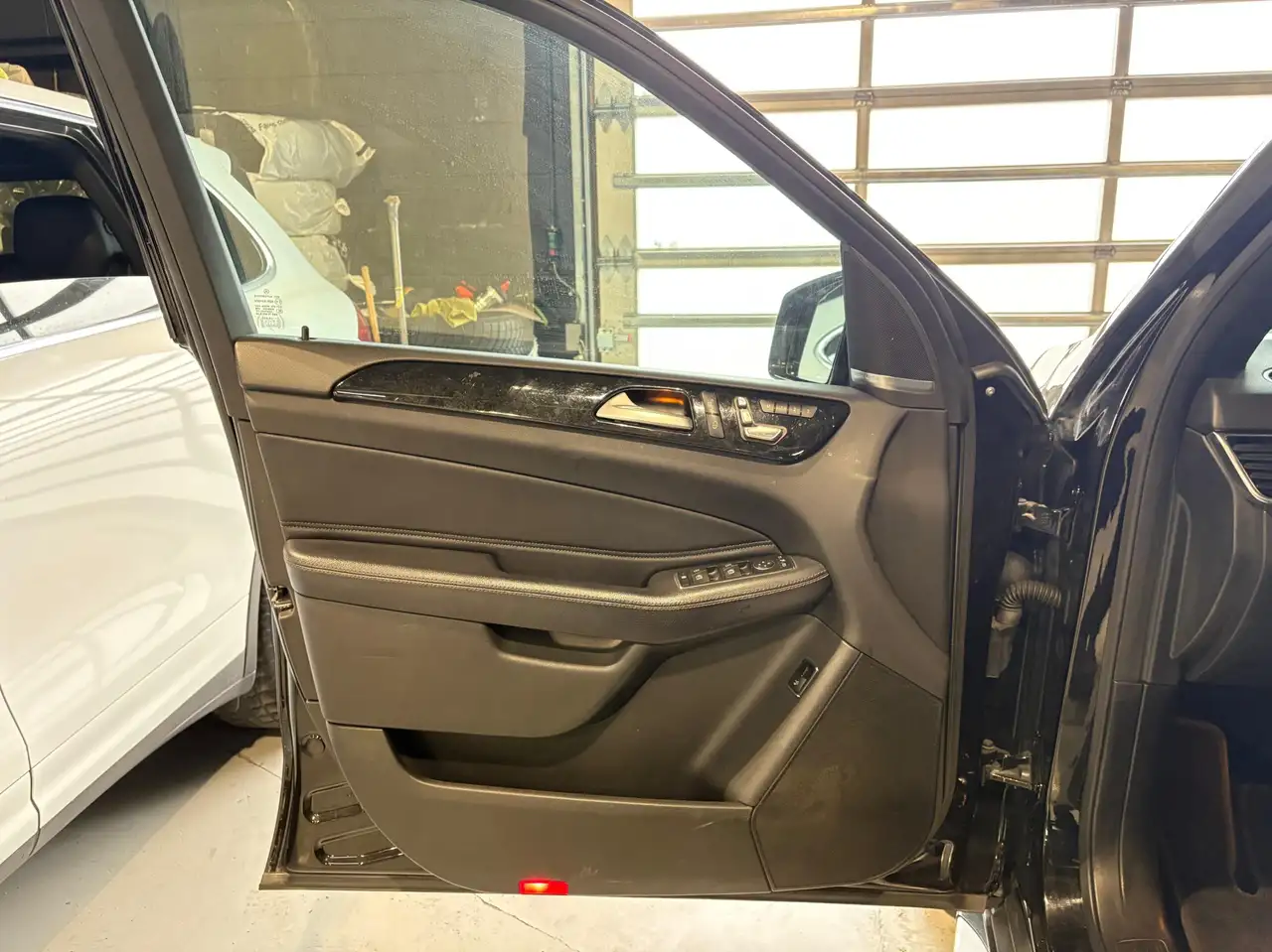 Mercedes-Benz GLE снимка Mercedes-Benz GLE
