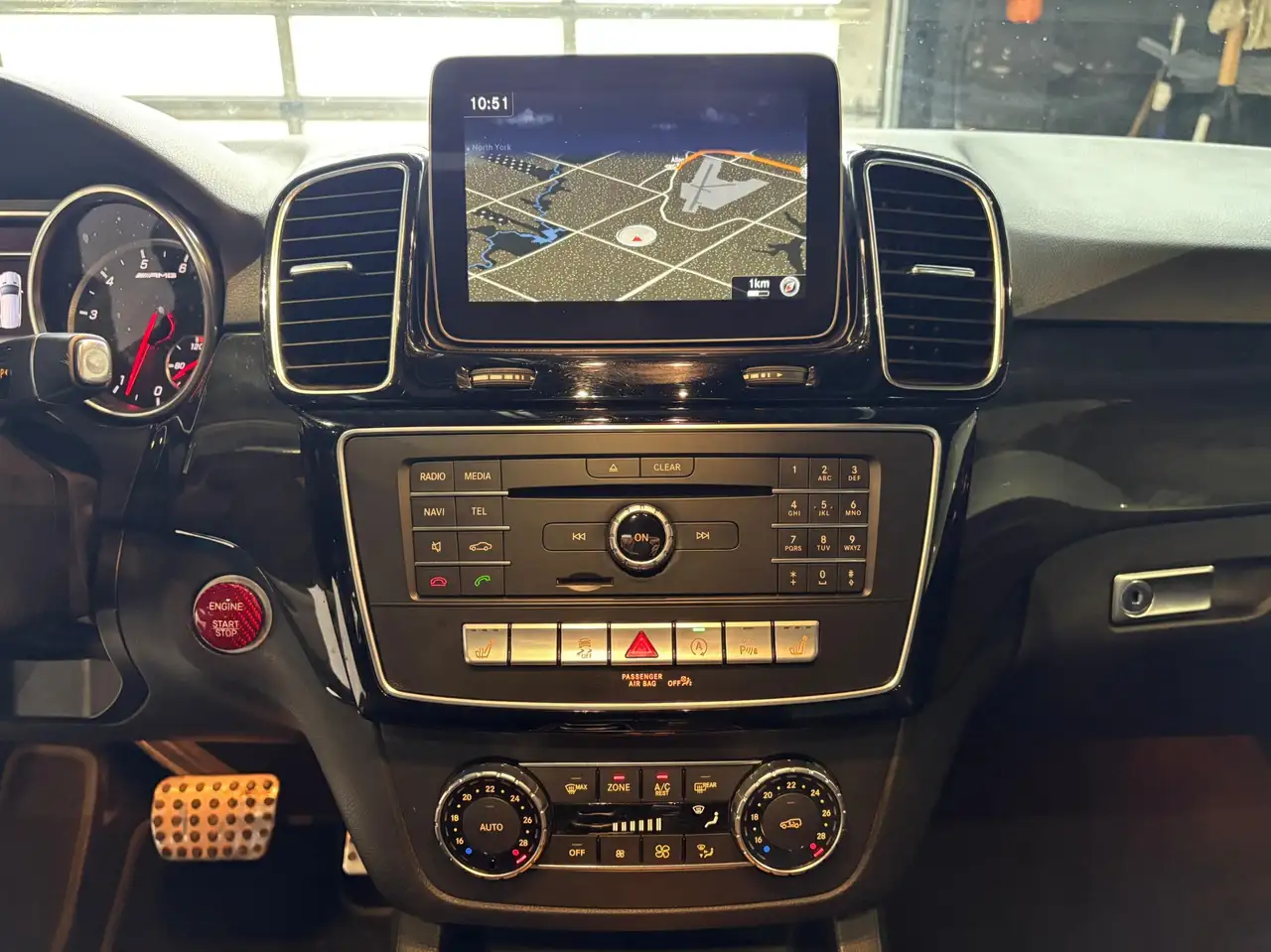 Mercedes-Benz GLE снимка Mercedes-Benz GLE