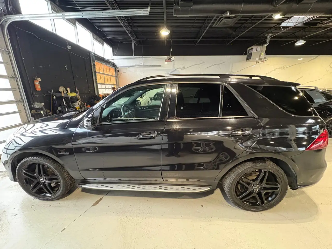 Mercedes-Benz GLE снимка Mercedes-Benz GLE