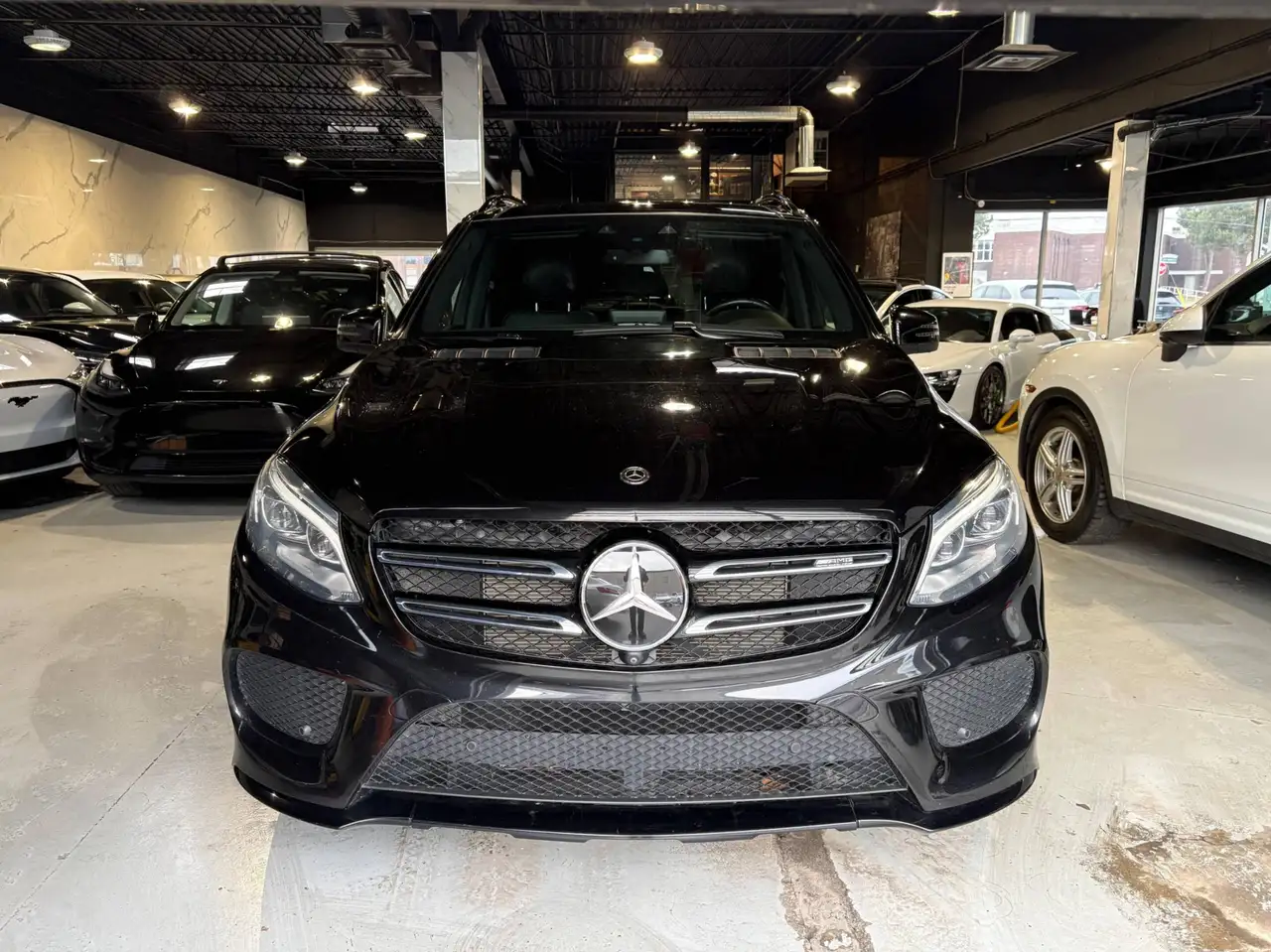 Mercedes-Benz GLE снимка Mercedes-Benz GLE