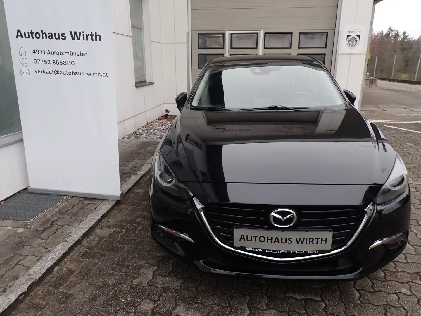 Mazda 3 G120 Revolution  /  8-fach Schwarz - 2