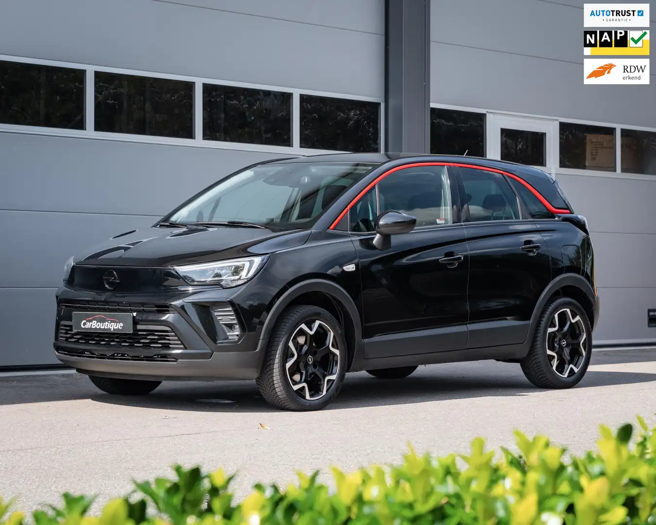 Opel Crossland 1.2 Turbo GS I Automaat I Camera I Cruise Control Zwart - 1