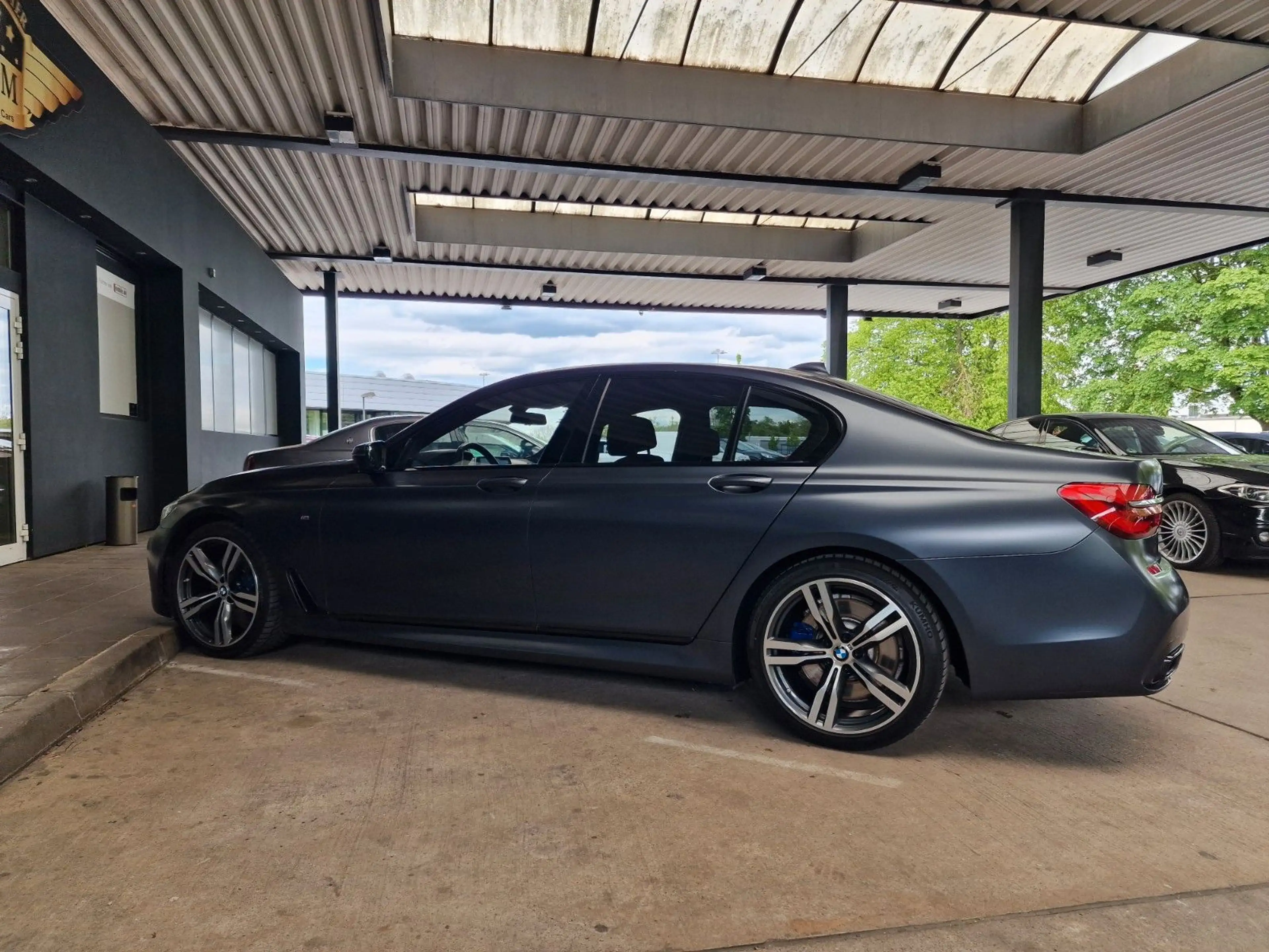 BMW 750 d xDrive M-Sportpaket Laser/360°/SSD/HuD/VOLL — photo 10