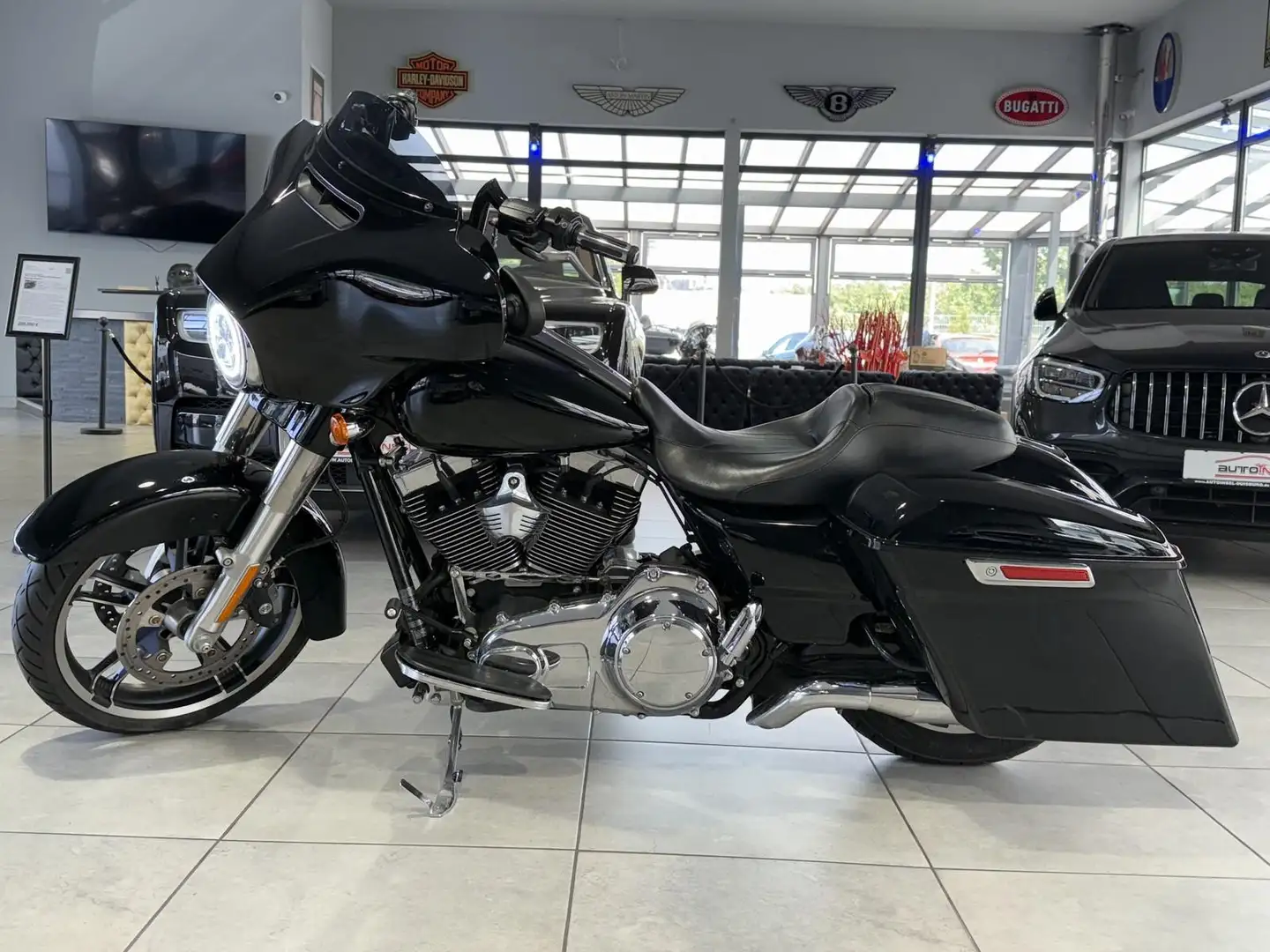 Harley-Davidson Street Glide FLHXS Street Glide Special 103 LED Noir - 2
