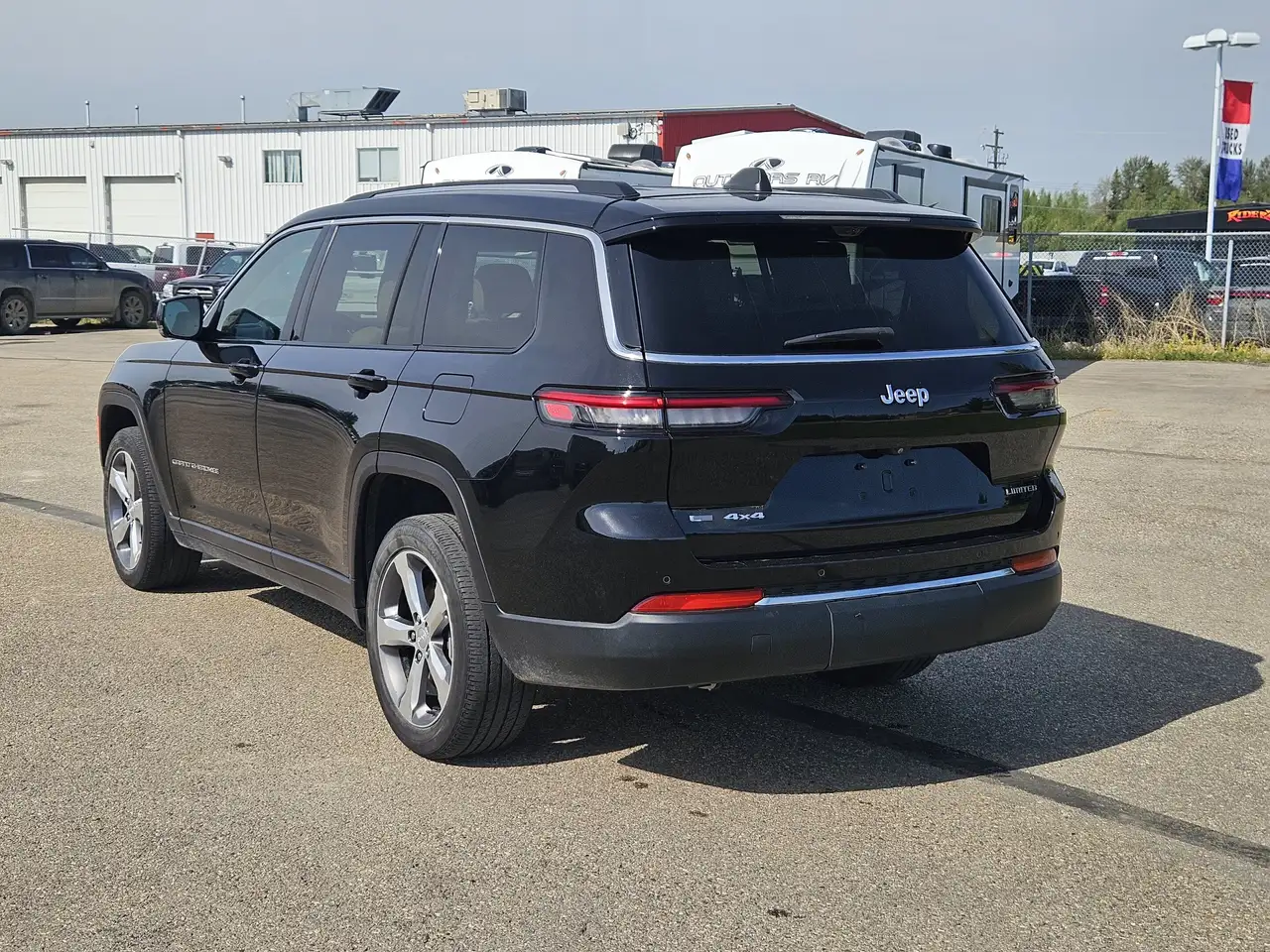 Jeep Grand Cherokee photo Jeep Grand Cherokee