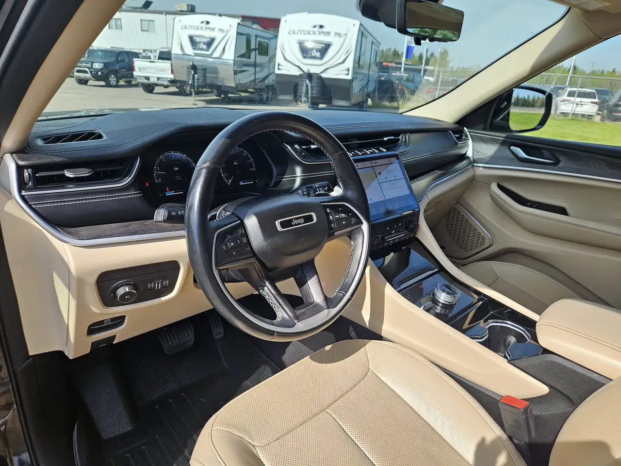 Jeep Grand Cherokee photo Jeep Grand Cherokee