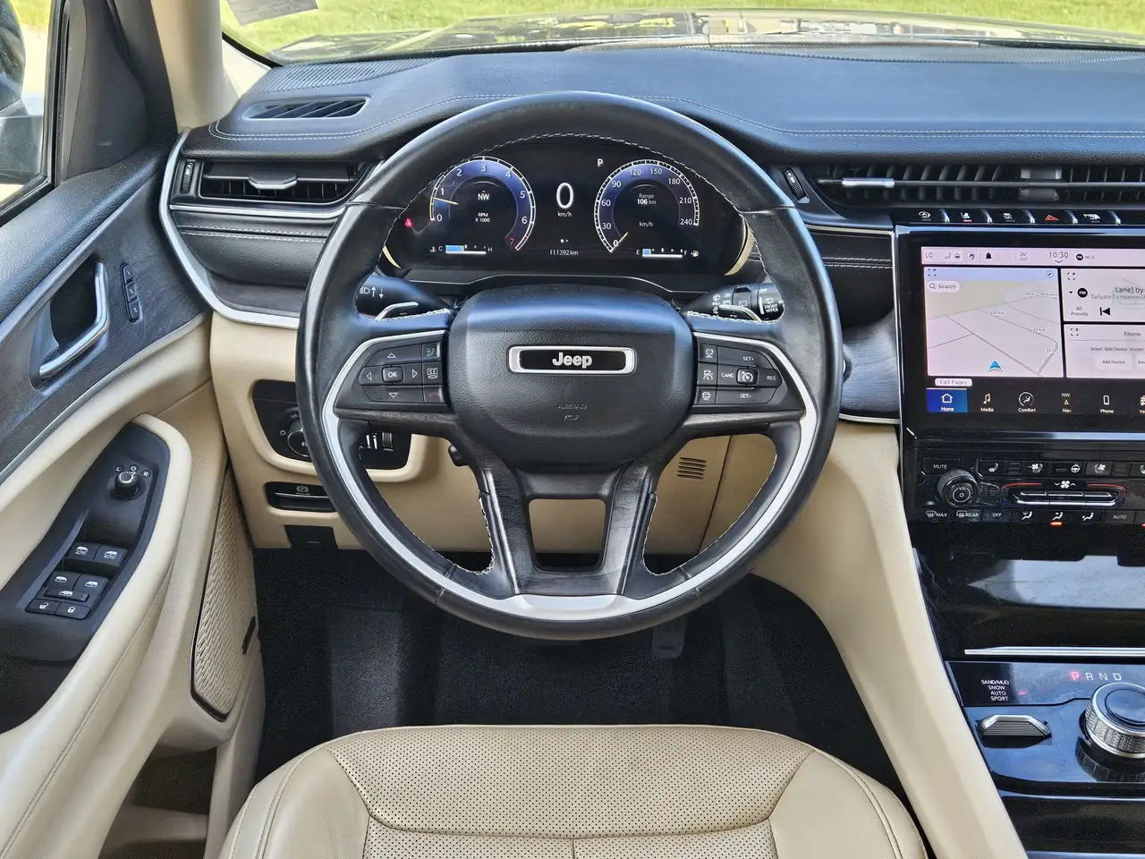 Jeep Grand Cherokee photo Jeep Grand Cherokee