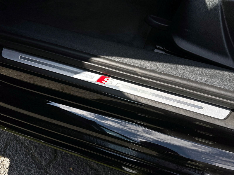 Audi A4 Avant 45TFSI qu S LINE BLACK PANO AHK MATRIX — photo 8