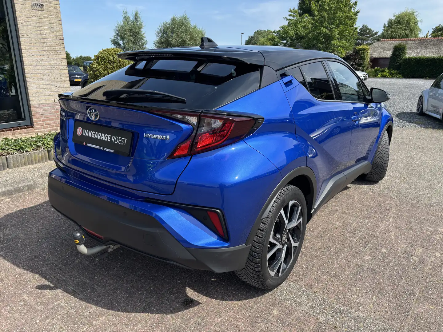 Toyota C-HR 1.8 Hybrid Automaat Bi-Tone Trekhaak / Techno Pack Blauw - 2