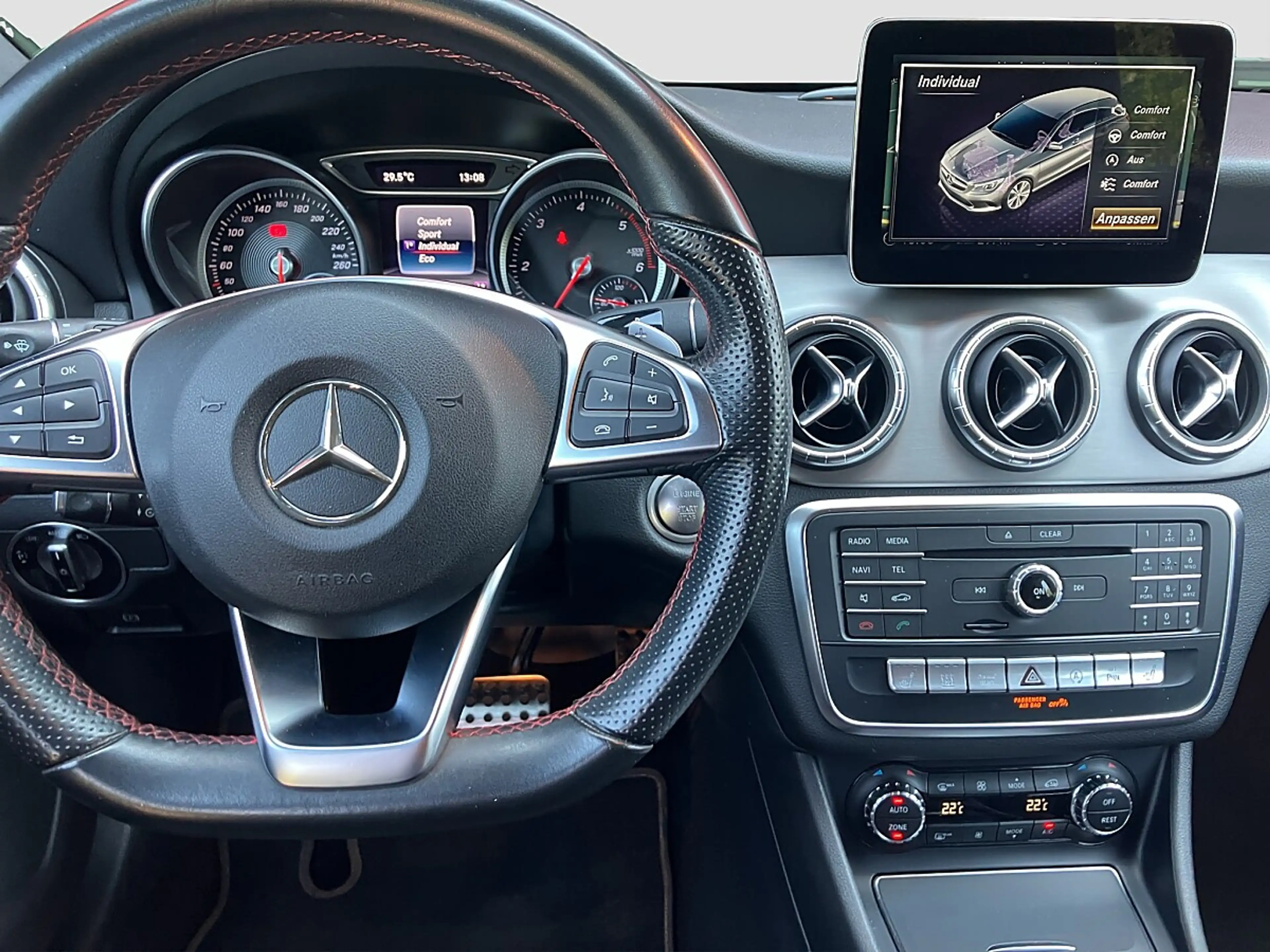 Mercedes-Benz CLA 220 CDI Shooting Brake AMG Line Erstbesitz/Serviceg... — photo 13
