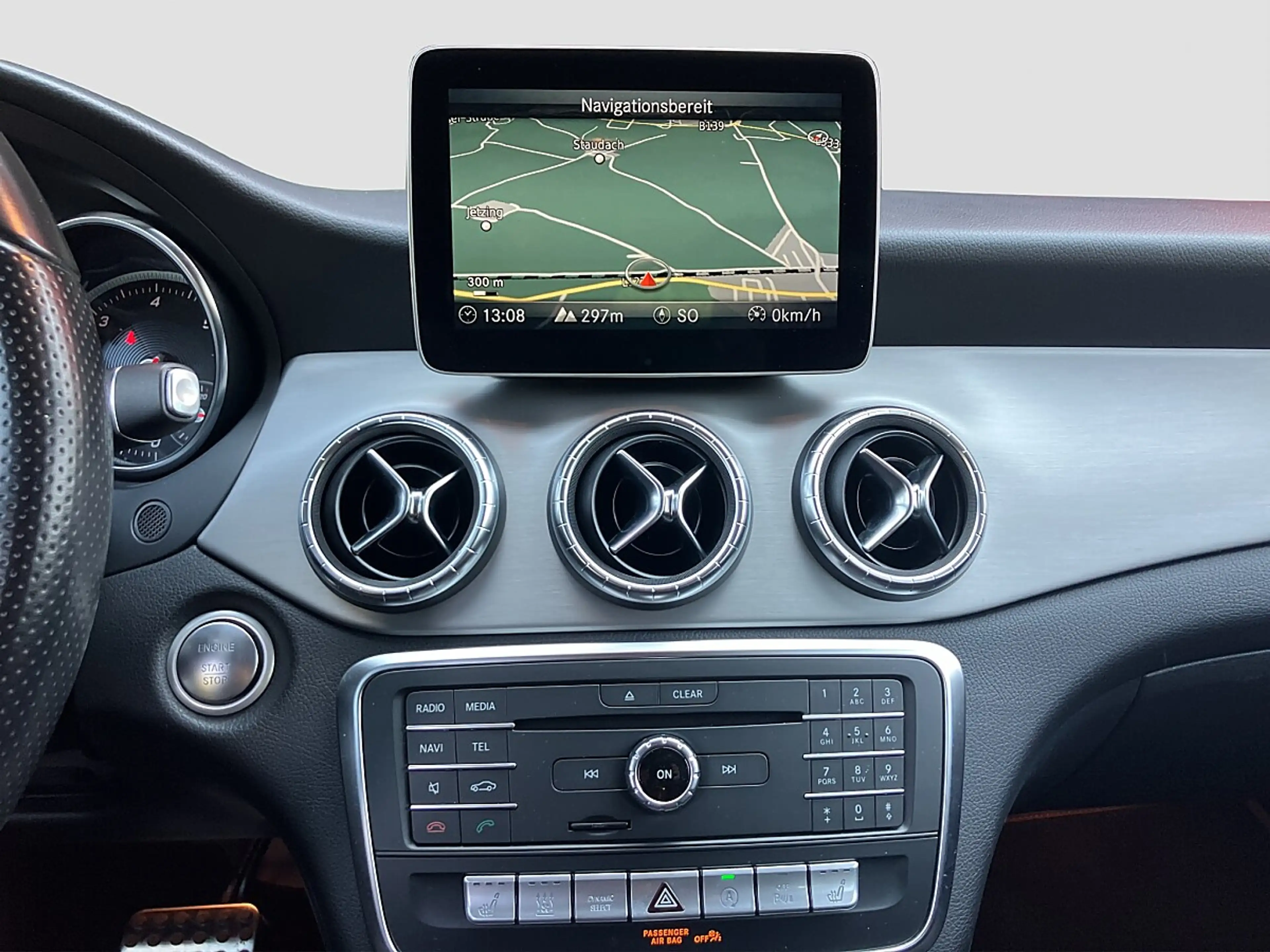 Mercedes-Benz CLA 220 CDI Shooting Brake AMG Line Erstbesitz/Serviceg... — photo 12