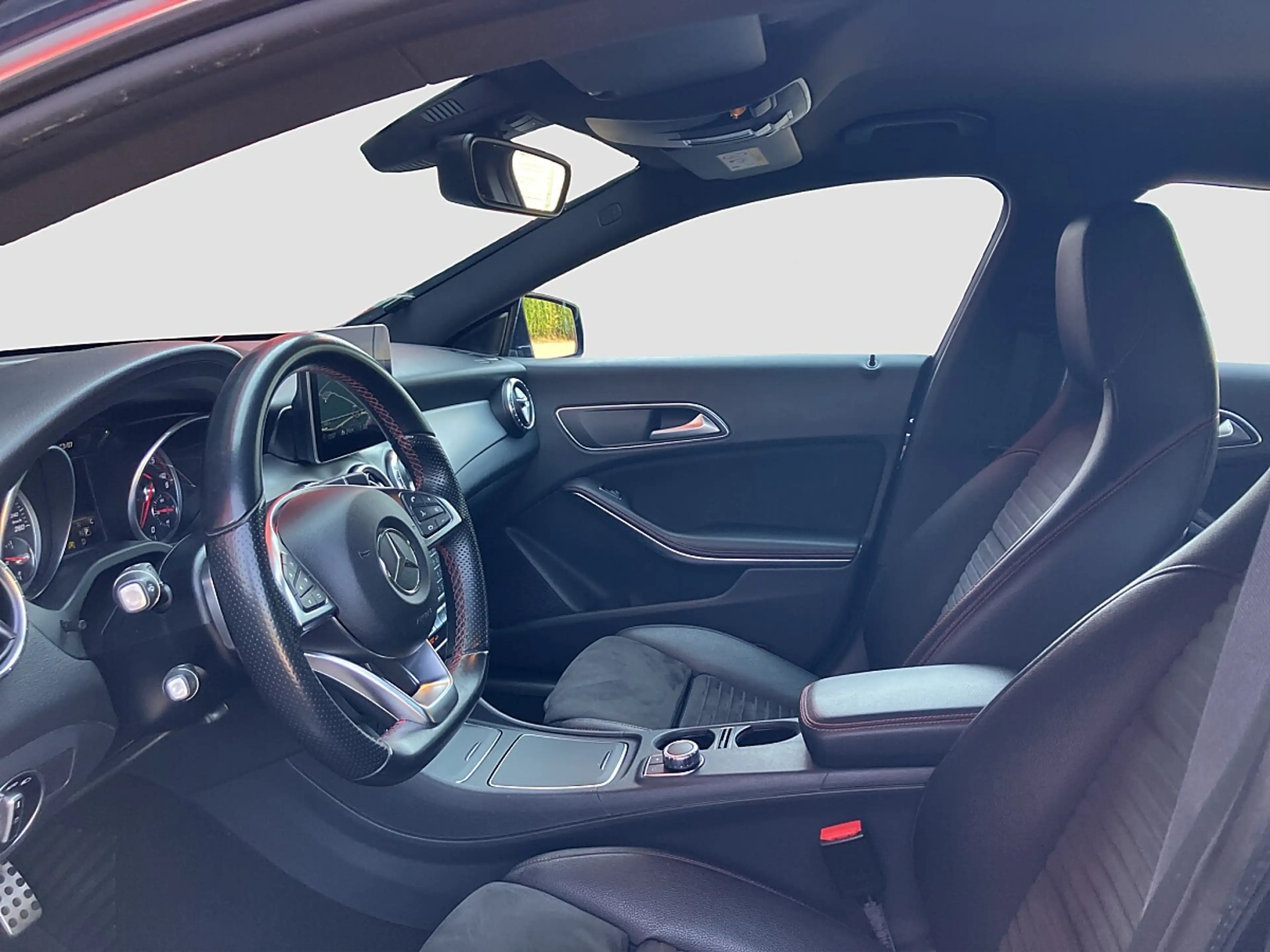 Mercedes-Benz CLA 220 CDI Shooting Brake AMG Line Erstbesitz/Serviceg... — photo 8