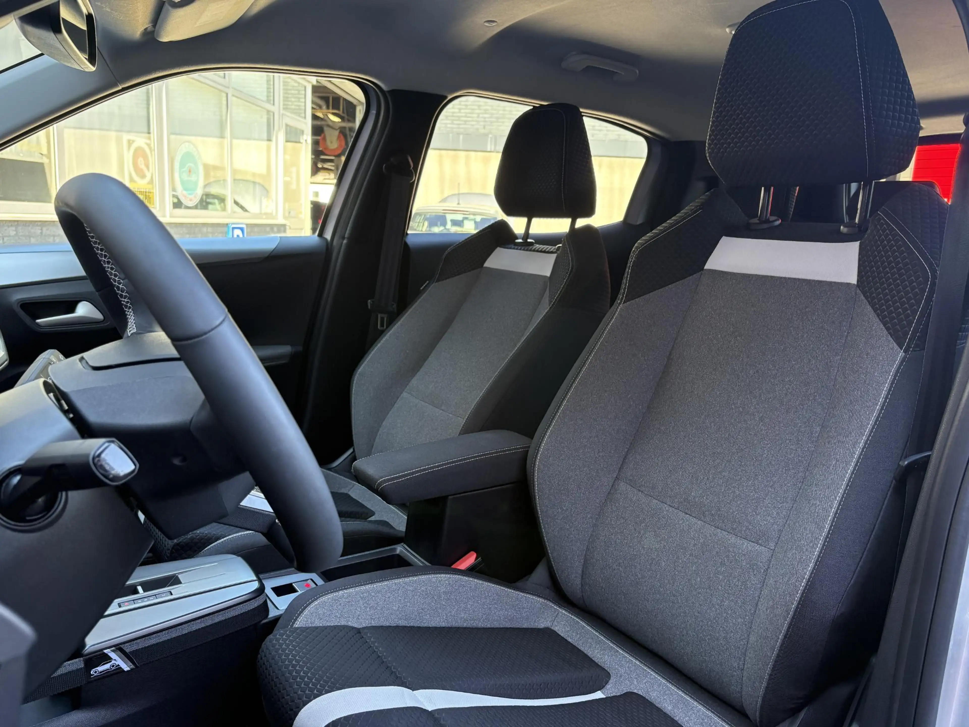 Opel Frontera Electric GS 44 kWh — photo 16
