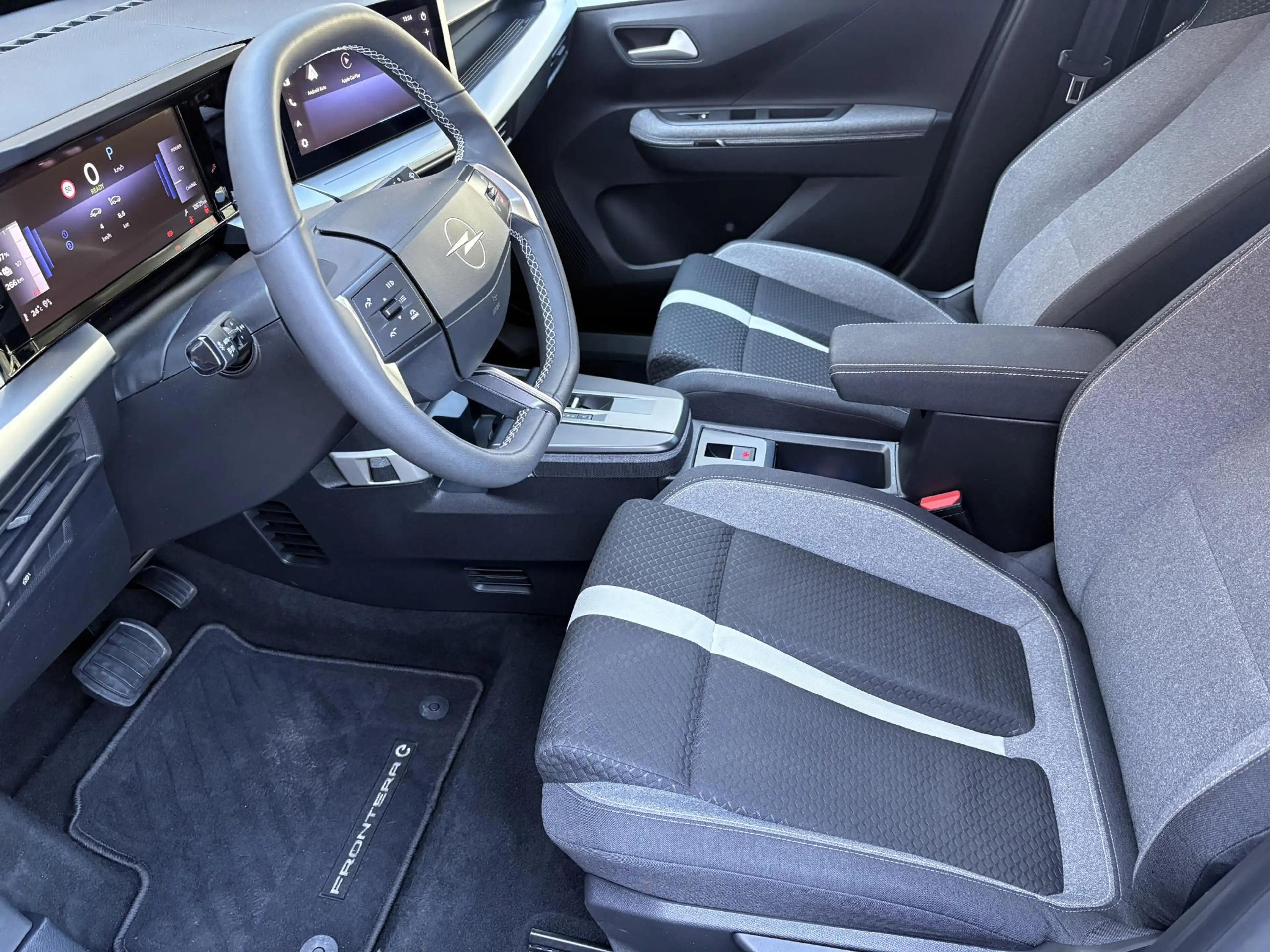 Opel Frontera Electric GS 44 kWh — photo 17