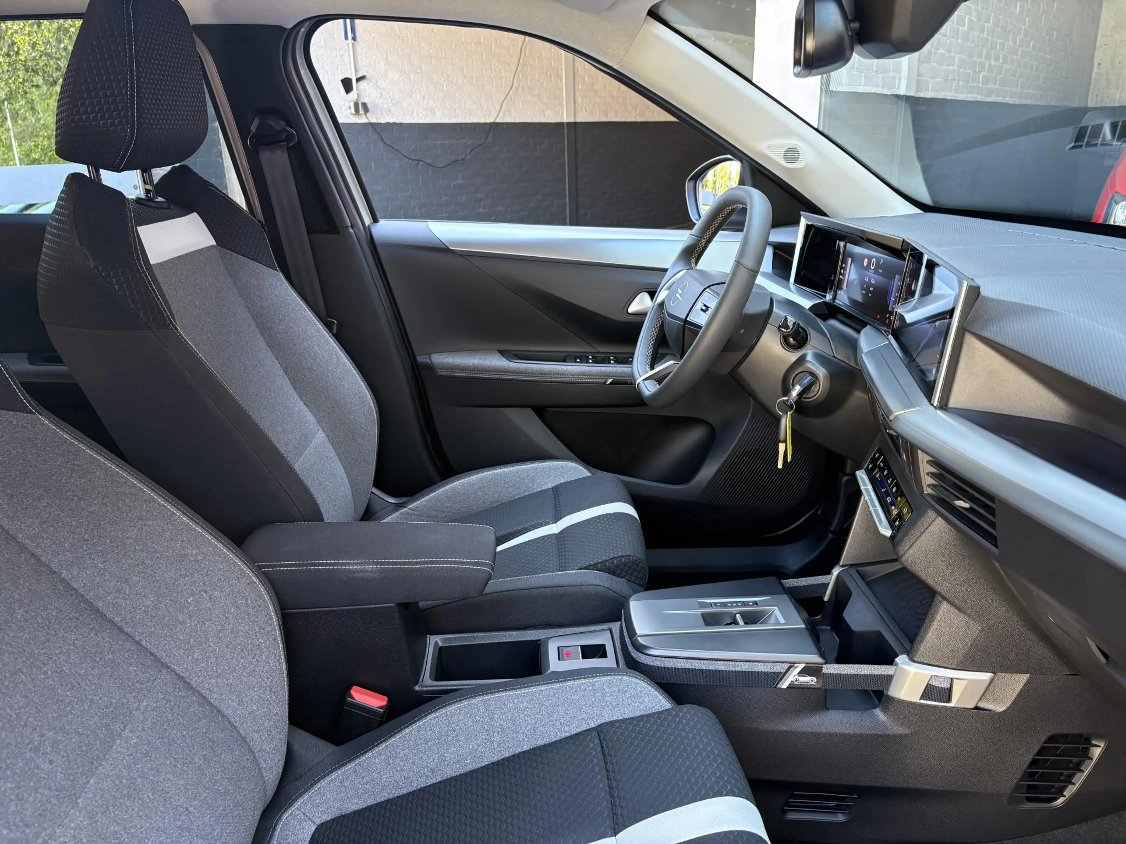 Opel Frontera Electric GS 44 kWh — photo 14