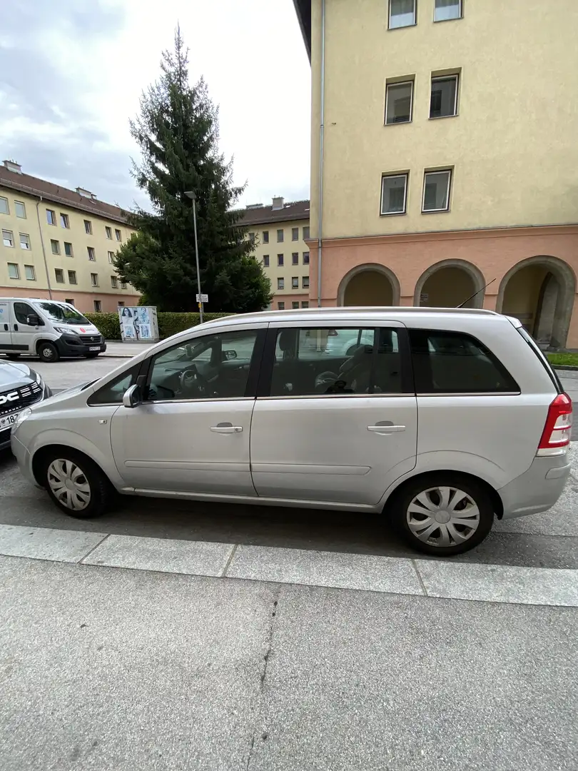 Opel Zafira 1,7 CDTI Edition DPF - 2