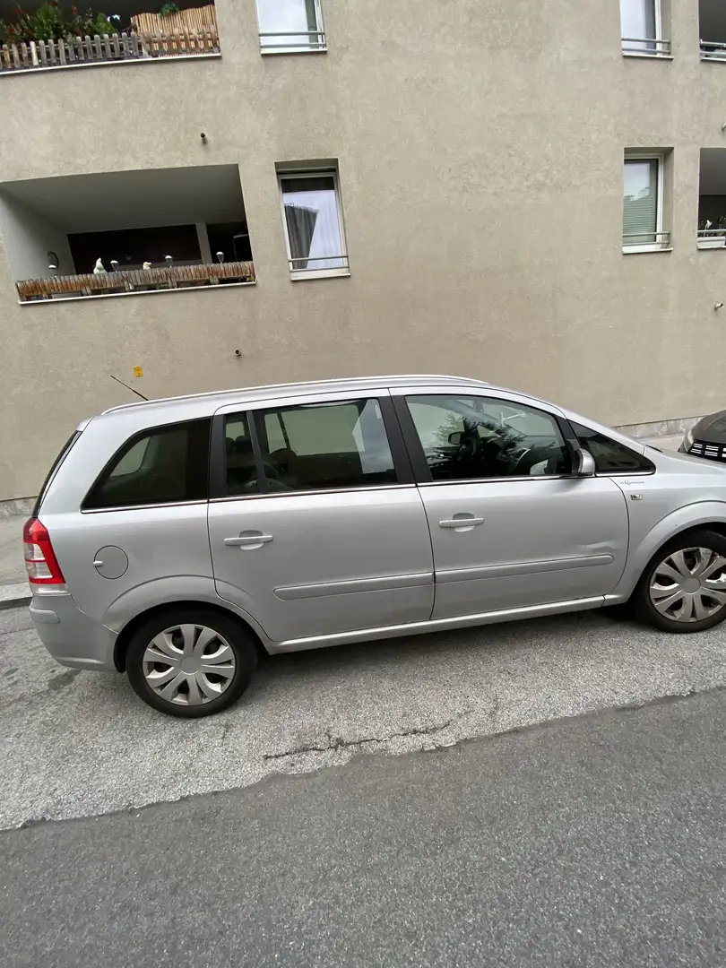 Opel Zafira 1,7 CDTI Edition DPF - 1
