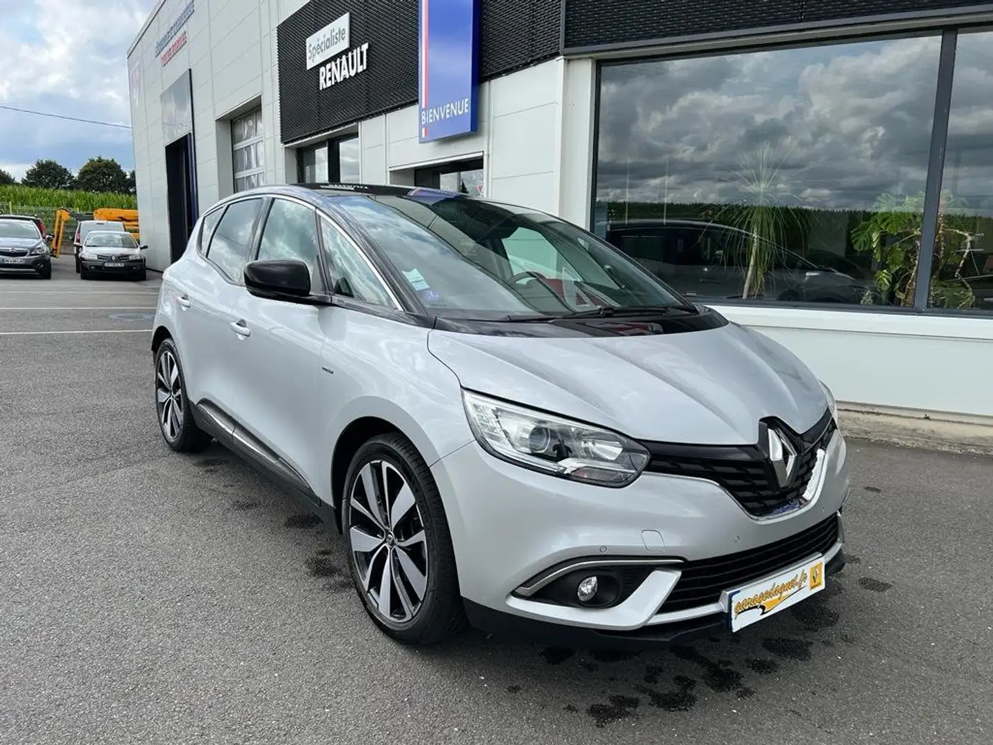 Renault Scenic TCe 140 FAP Limited Gris - 2