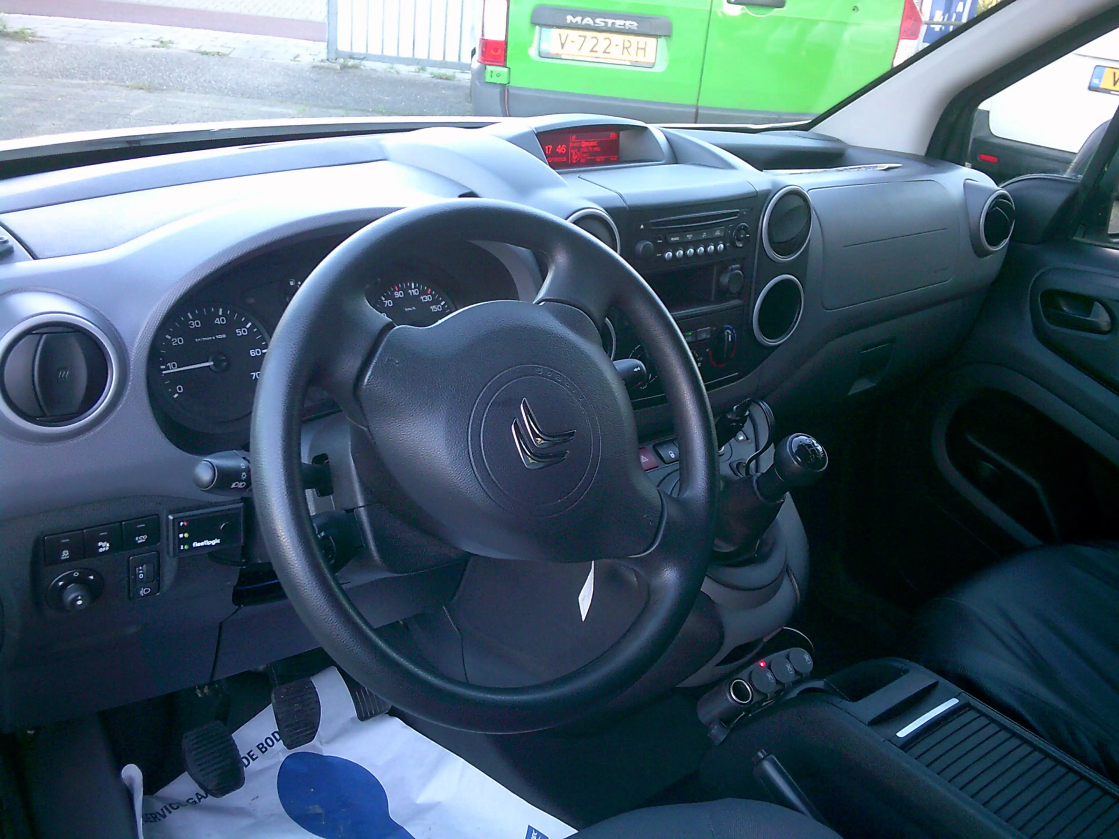 Citroen Berlingo 1.6 BlueHDI 100 Club S&S VOORZIEN VAN AIRCO+CRUISE — photo 10