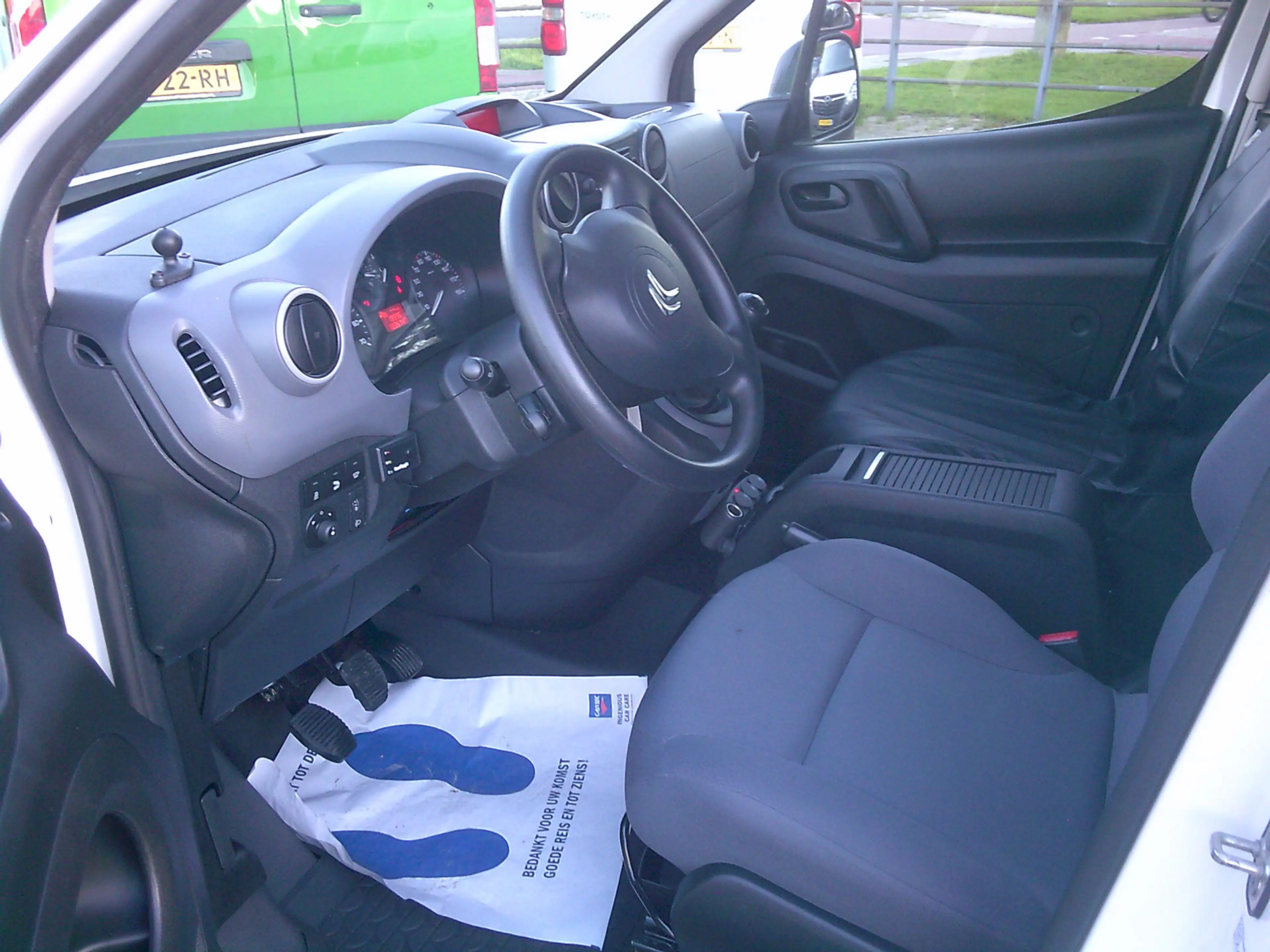 Citroen Berlingo 1.6 BlueHDI 100 Club S&S VOORZIEN VAN AIRCO+CRUISE — photo 9