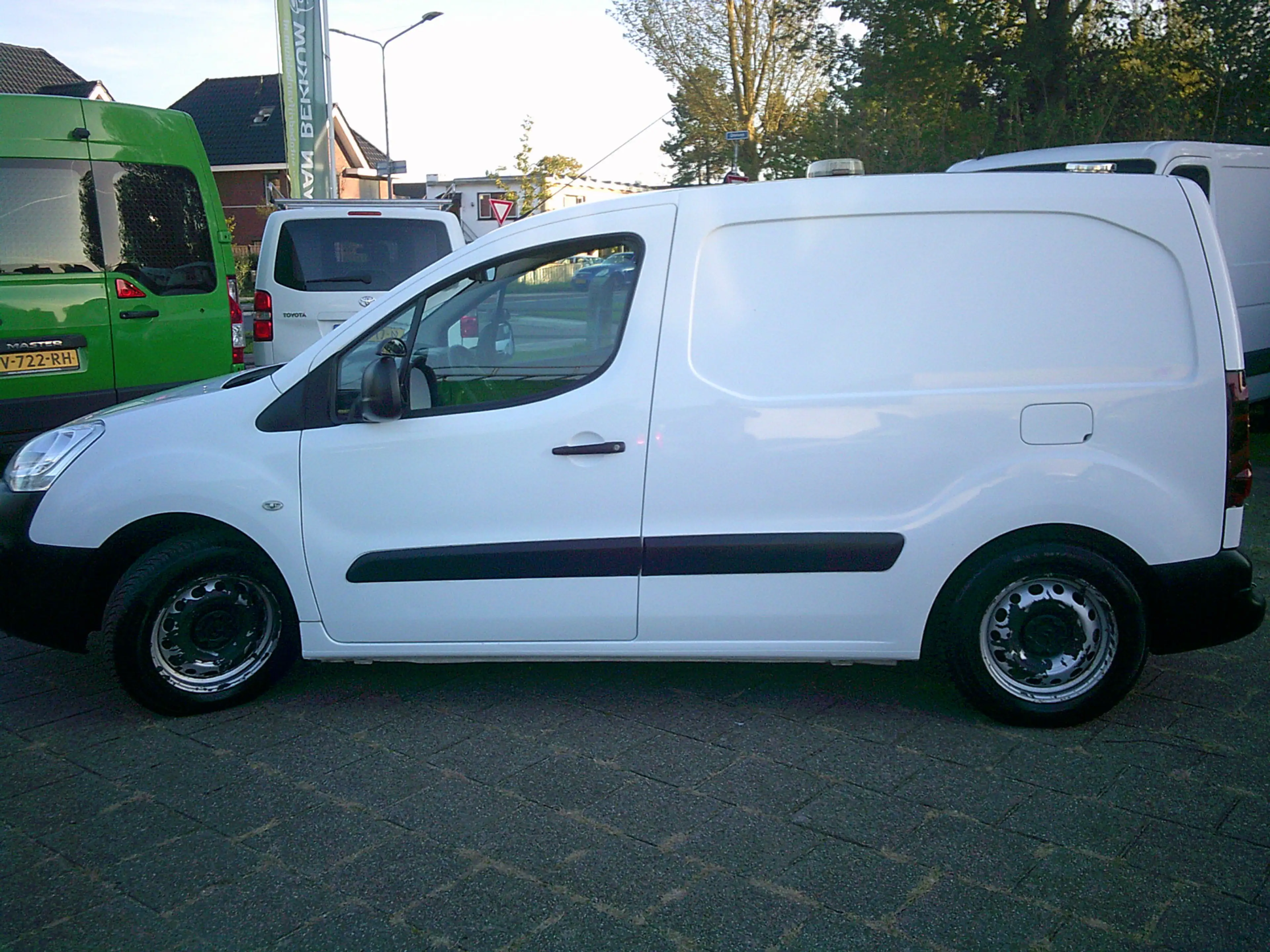 Citroen Berlingo 1.6 BlueHDI 100 Club S&S VOORZIEN VAN AIRCO+CRUISE — photo 8
