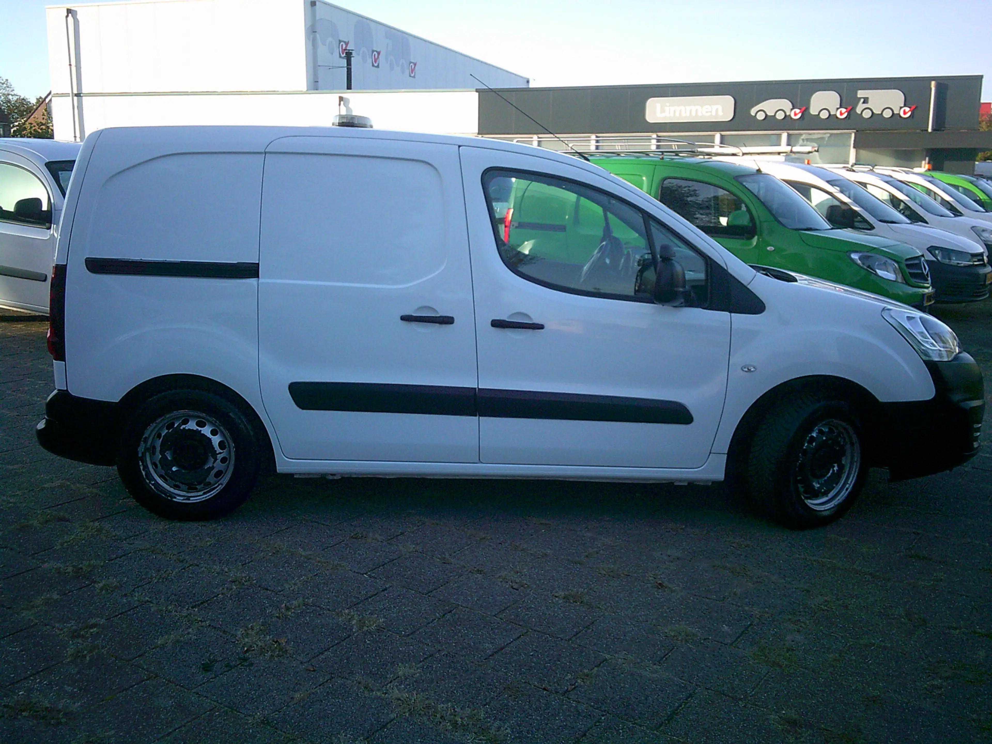 Citroen Berlingo 1.6 BlueHDI 100 Club S&S VOORZIEN VAN AIRCO+CRUISE — photo 4