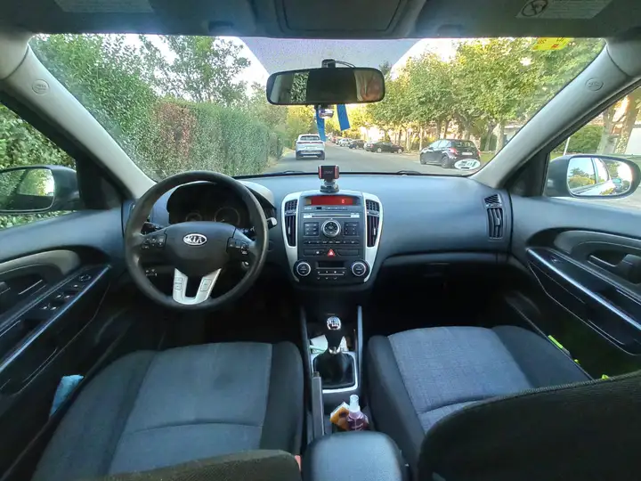 Kia cee'd 1.6 CRDi Concept 2010, foto 4