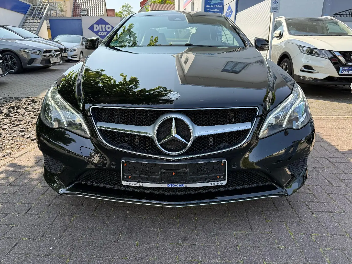 Mercedes-Benz E 200 Coupe AUTOMATIK/LED/NAVI/PDC/SHZ Negro - 2
