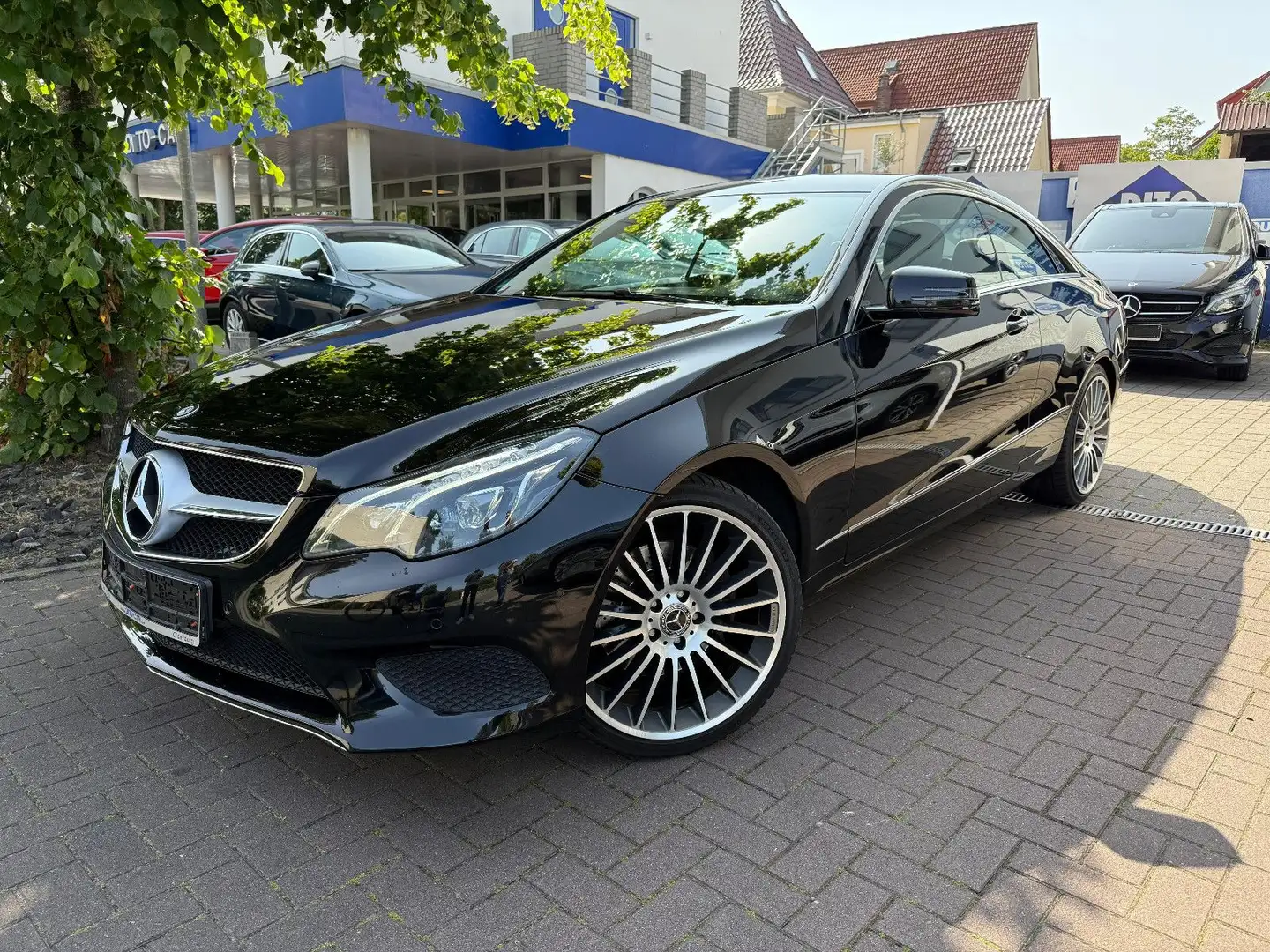 Mercedes-Benz E 200 Coupe AUTOMATIK/LED/NAVI/PDC/SHZ Negro - 1