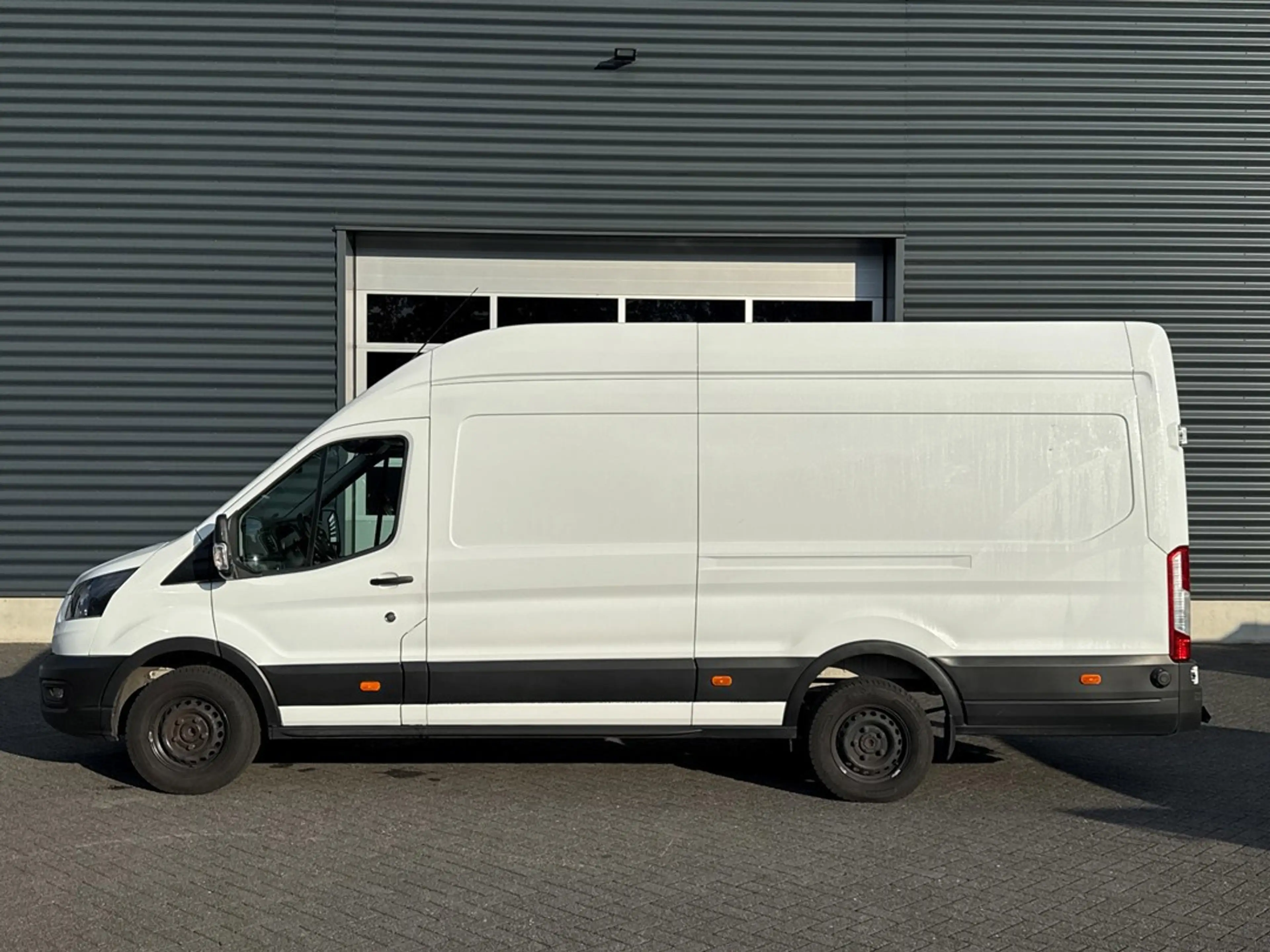Ford Transit 350 2.0 TDCI L4H3 Trend RWD Automaat|Camera|Airco — photo 2