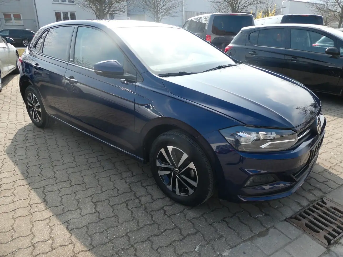Volkswagen Polo VI United mit Navigation Blauw - 2