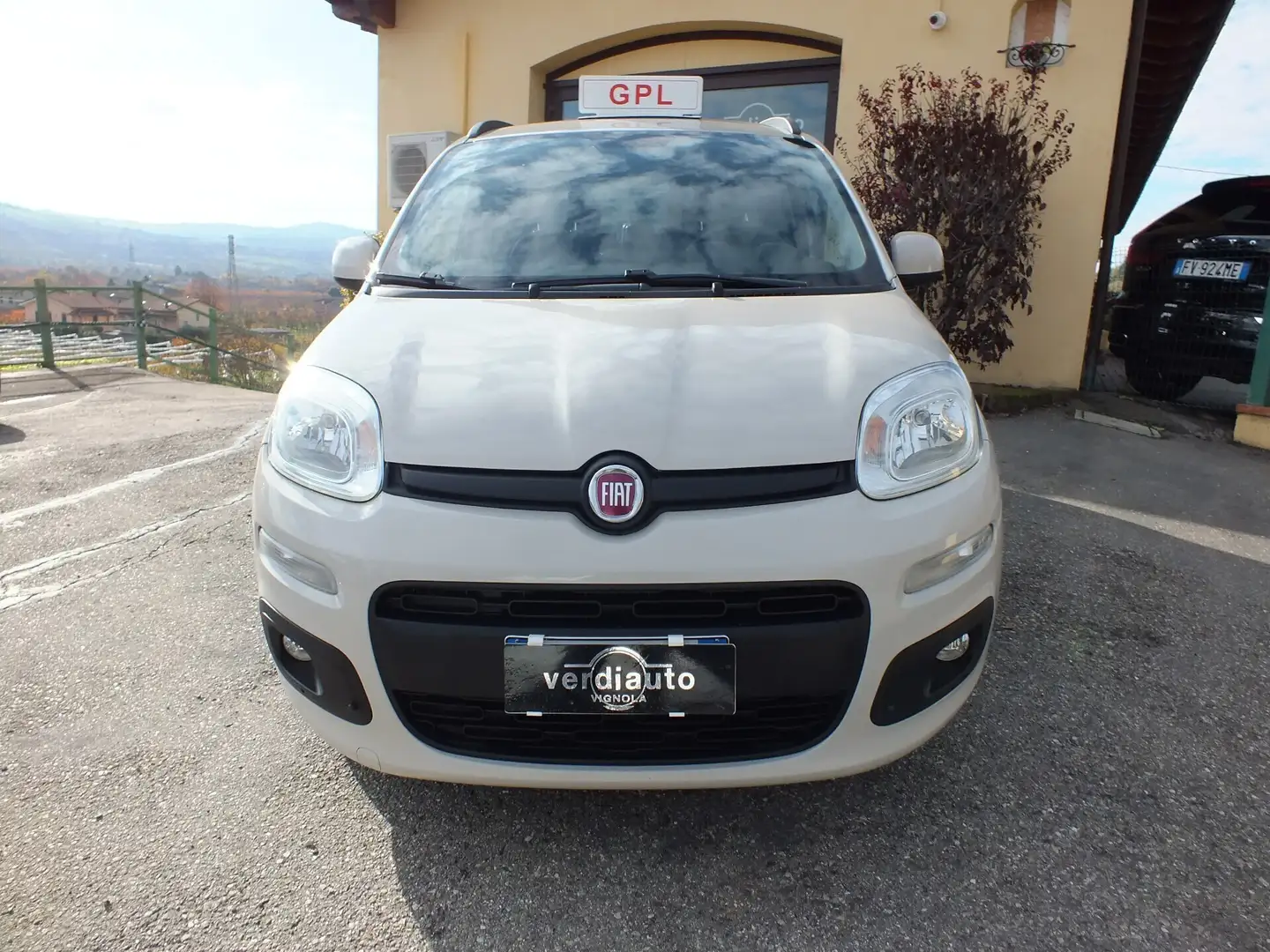 Fiat Panda PANDA 1.2 EURO 6 -GPL -LOUNGE-CLIMA AUTOMATICO- Beige - 2