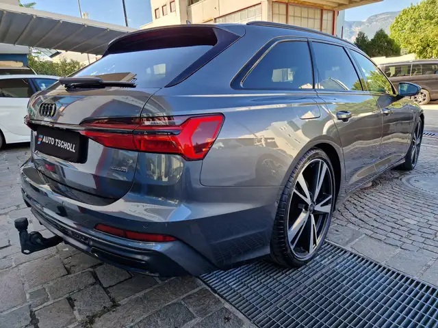 Audi A6 view 3