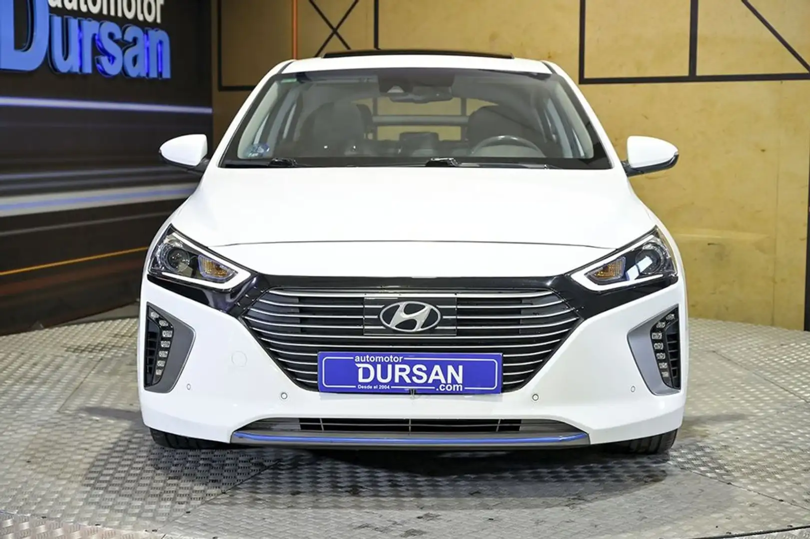 Hyundai IONIQ HEV 1.6 GDI Tecno Blanco - 2