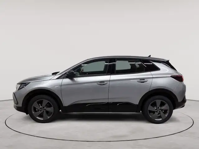 Opel Grandland view 6