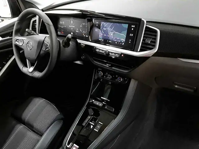 Opel Grandland view 9